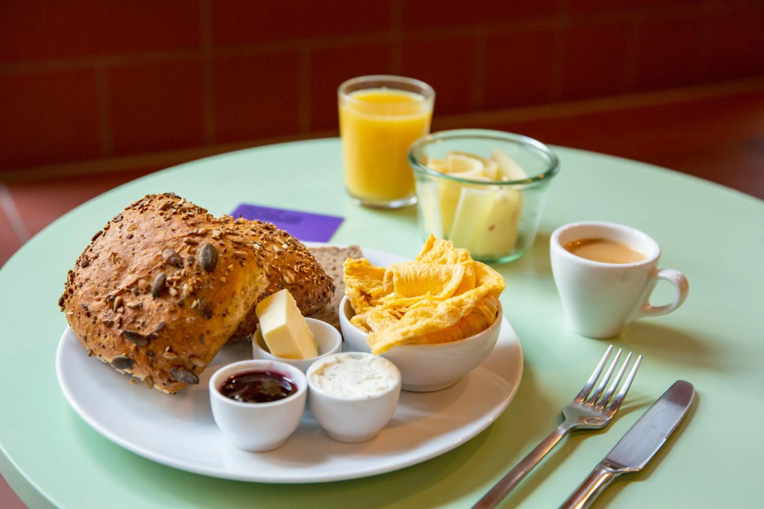 Breakfast in STAYERY Bielefeld Hauptbahnhof