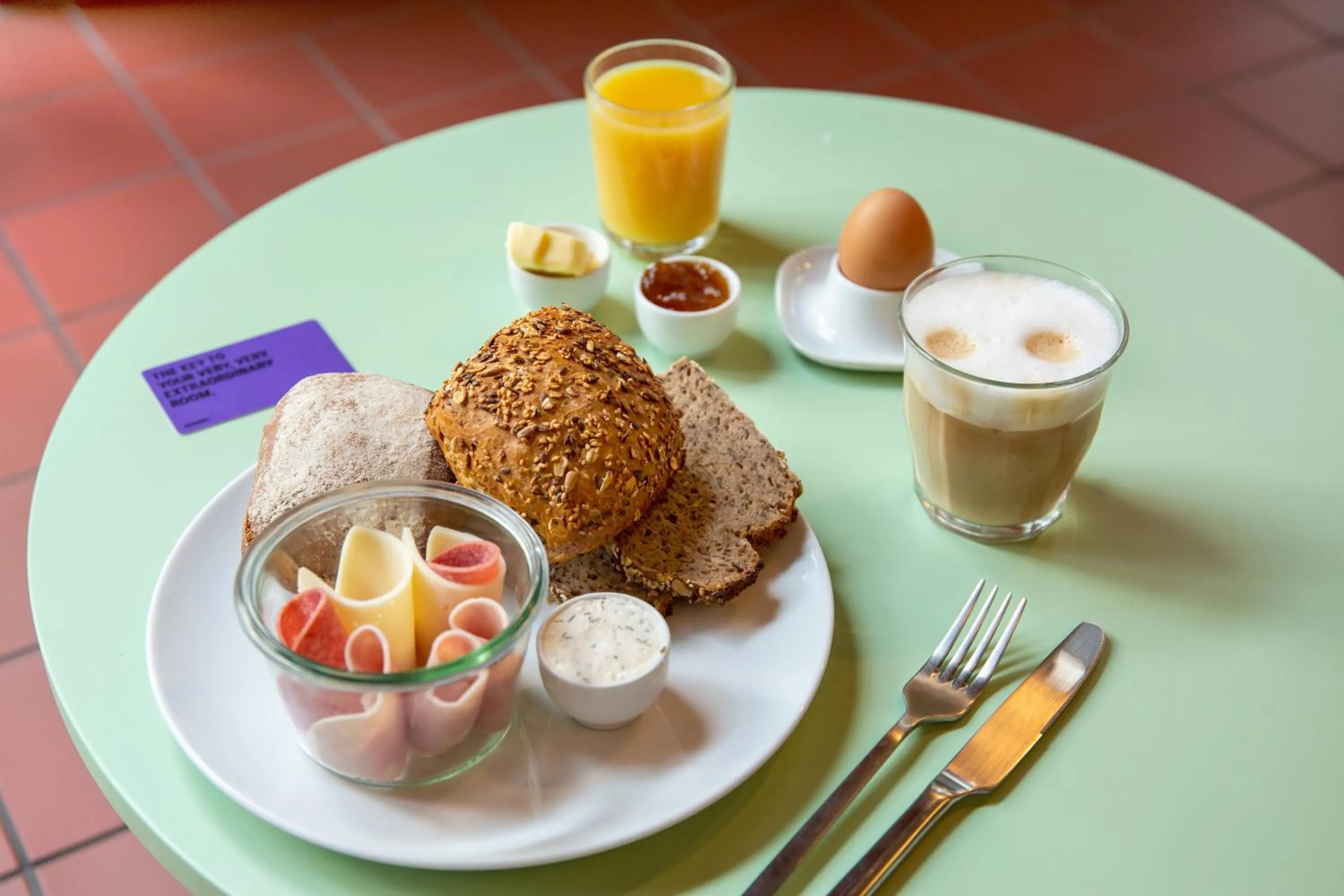 Food and drinks in STAYERY Bielefeld Hauptbahnhof