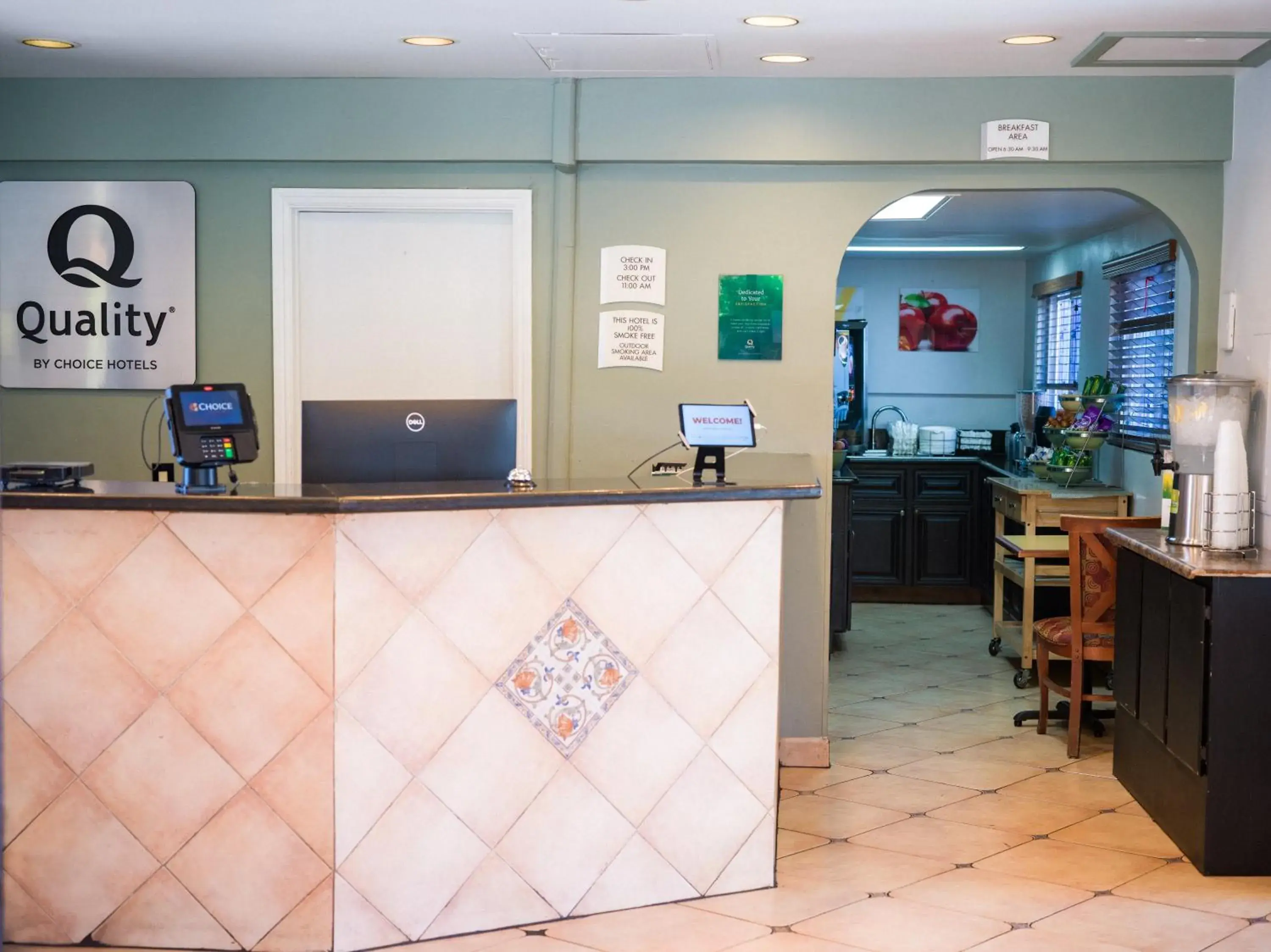 Lobby or reception in Quality Inn Burbank Airport Lobby or reception in Quality Inn Burbank Airport