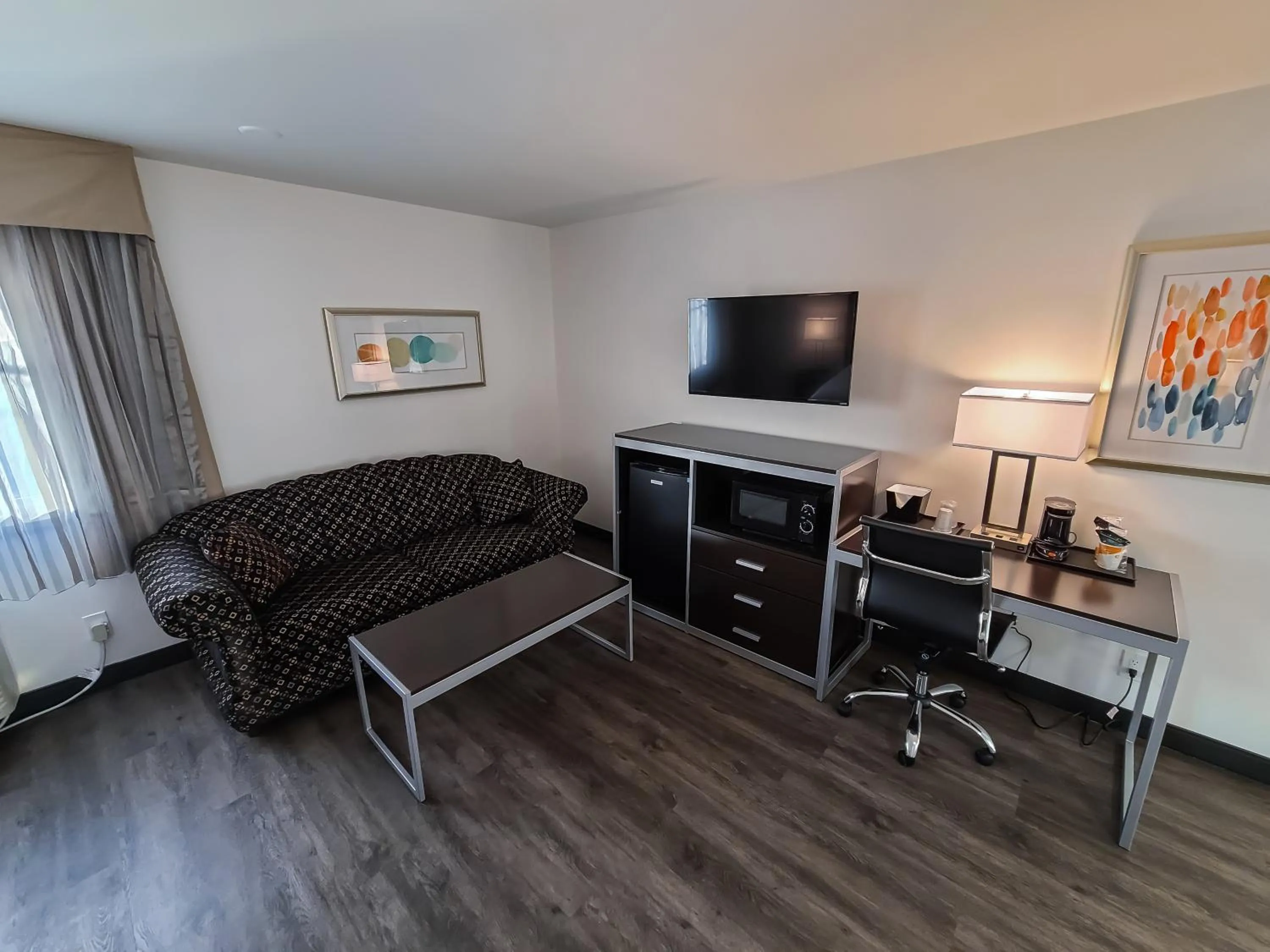 Bedroom in Quality Inn Burbank Airport