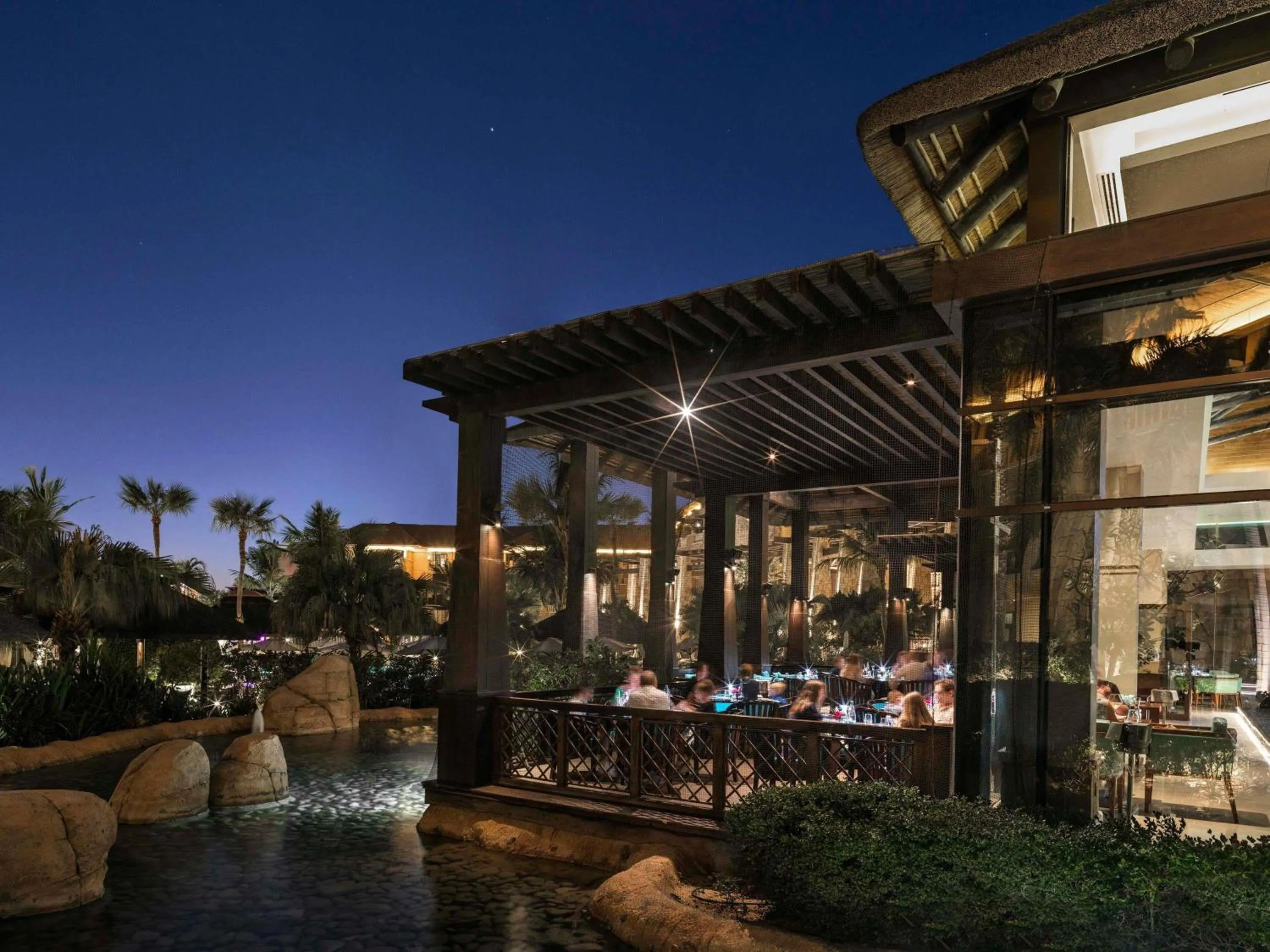 Restaurant/places to eat in Sofitel Dubai The Palm Resort & Spa