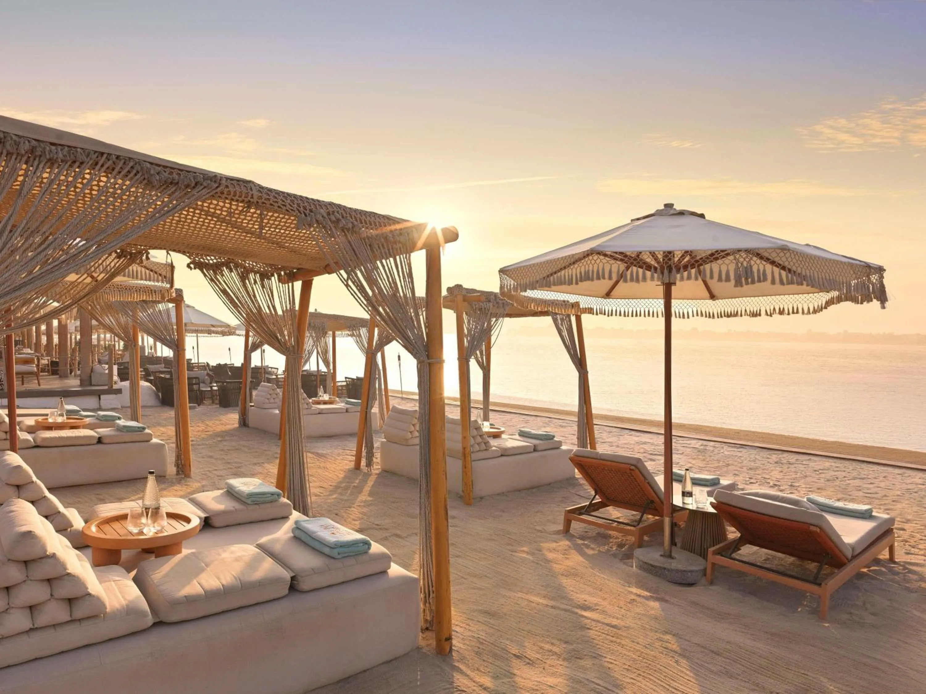 Restaurant/places to eat in Sofitel Dubai The Palm Resort & Spa