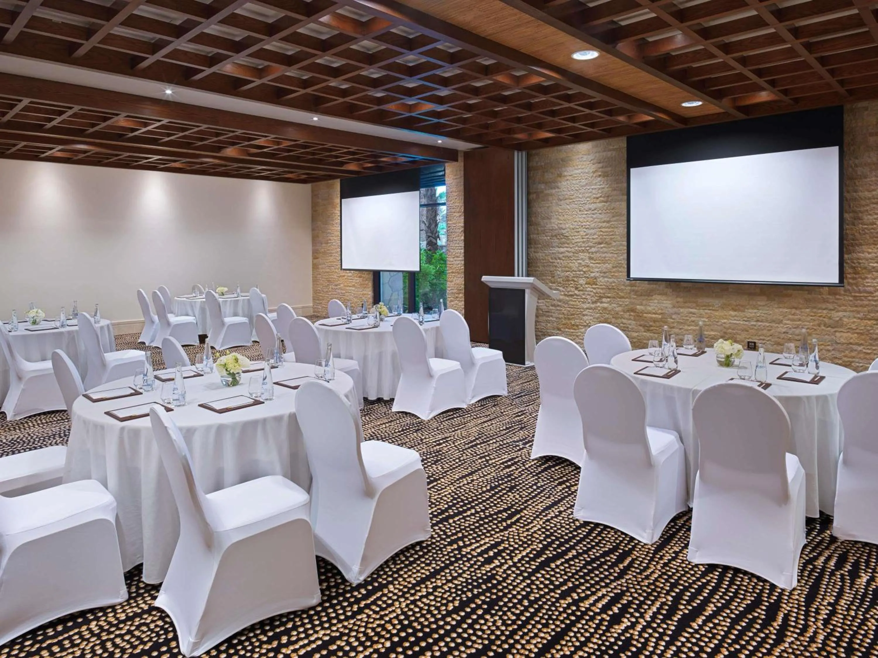 Meeting/conference room in Sofitel Dubai The Palm Resort & Spa