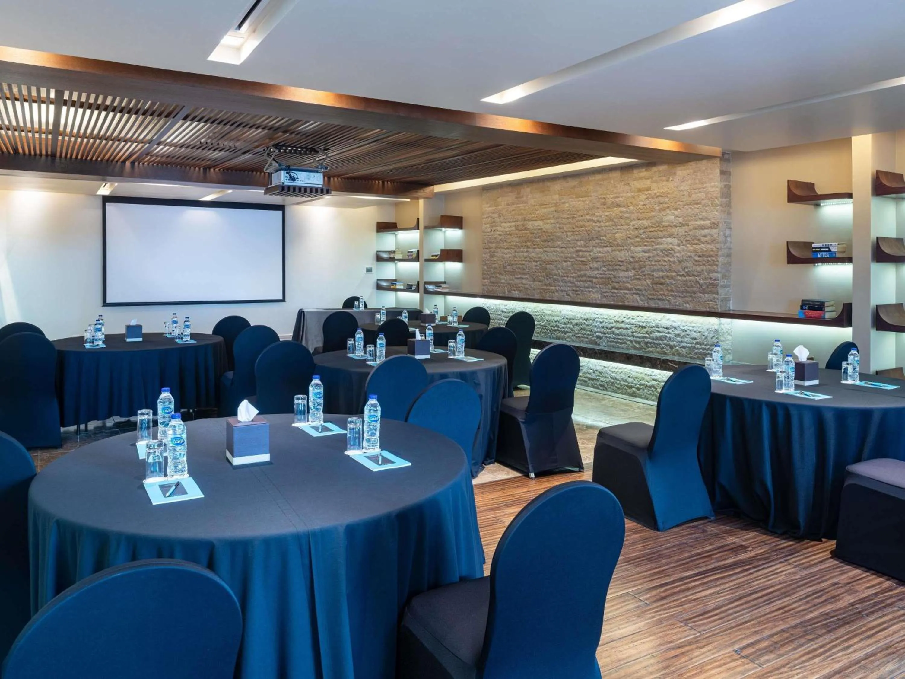 Meeting/conference room in Sofitel Dubai The Palm Resort & Spa