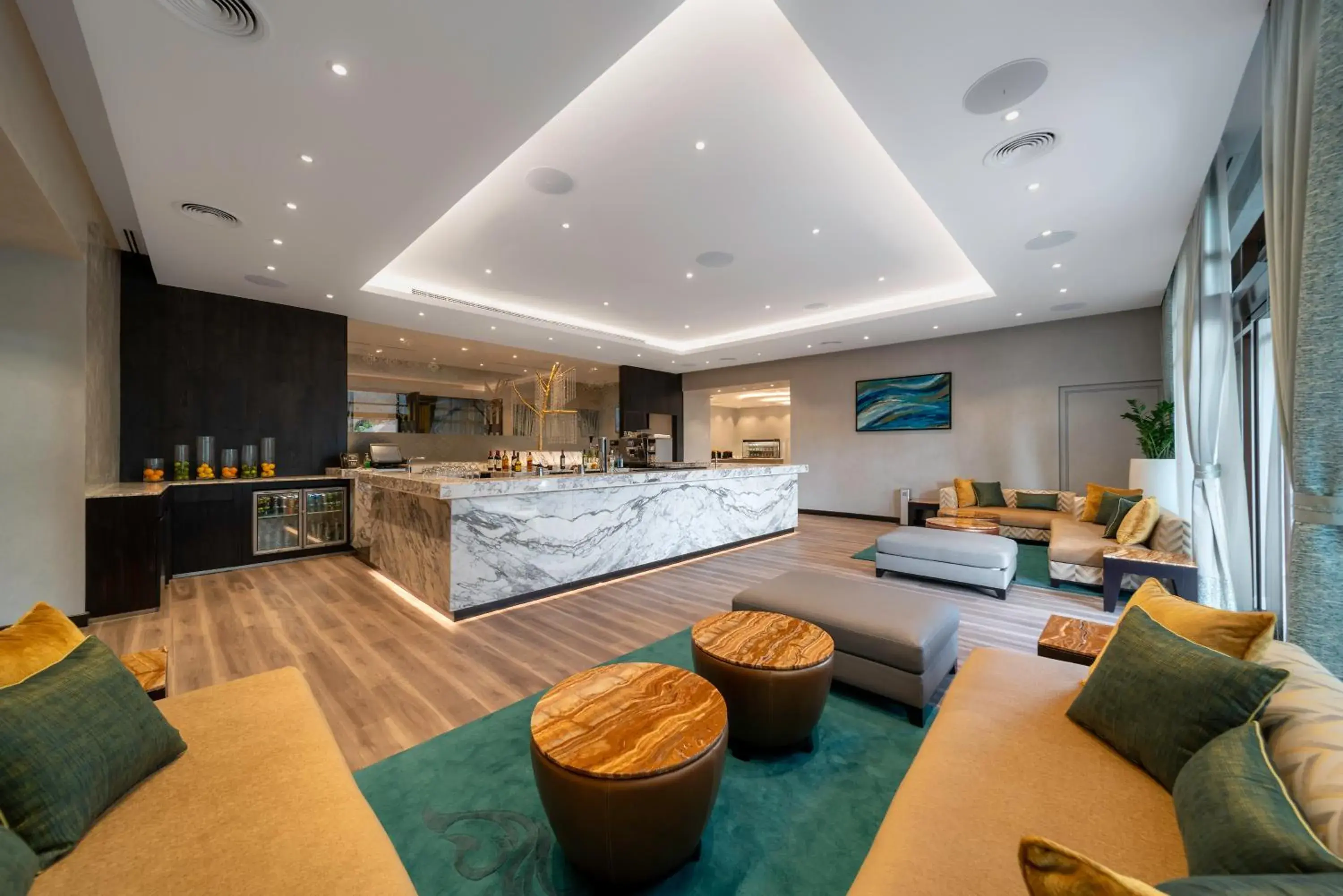 Lounge or bar in Sofitel Dubai The Palm Resort & Spa Lounge or bar in Sofitel Dubai The Palm Resort & Spa