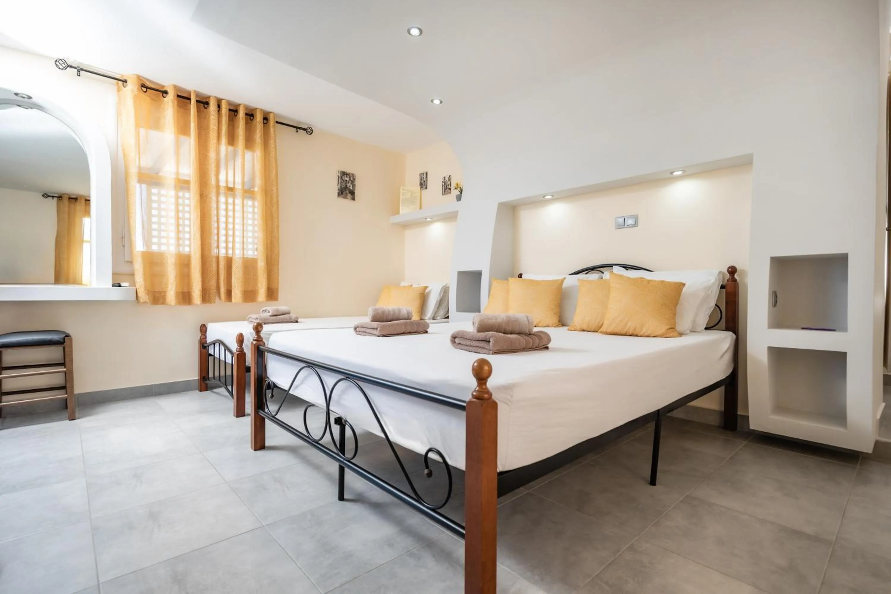 Bed in Lefkes Studios