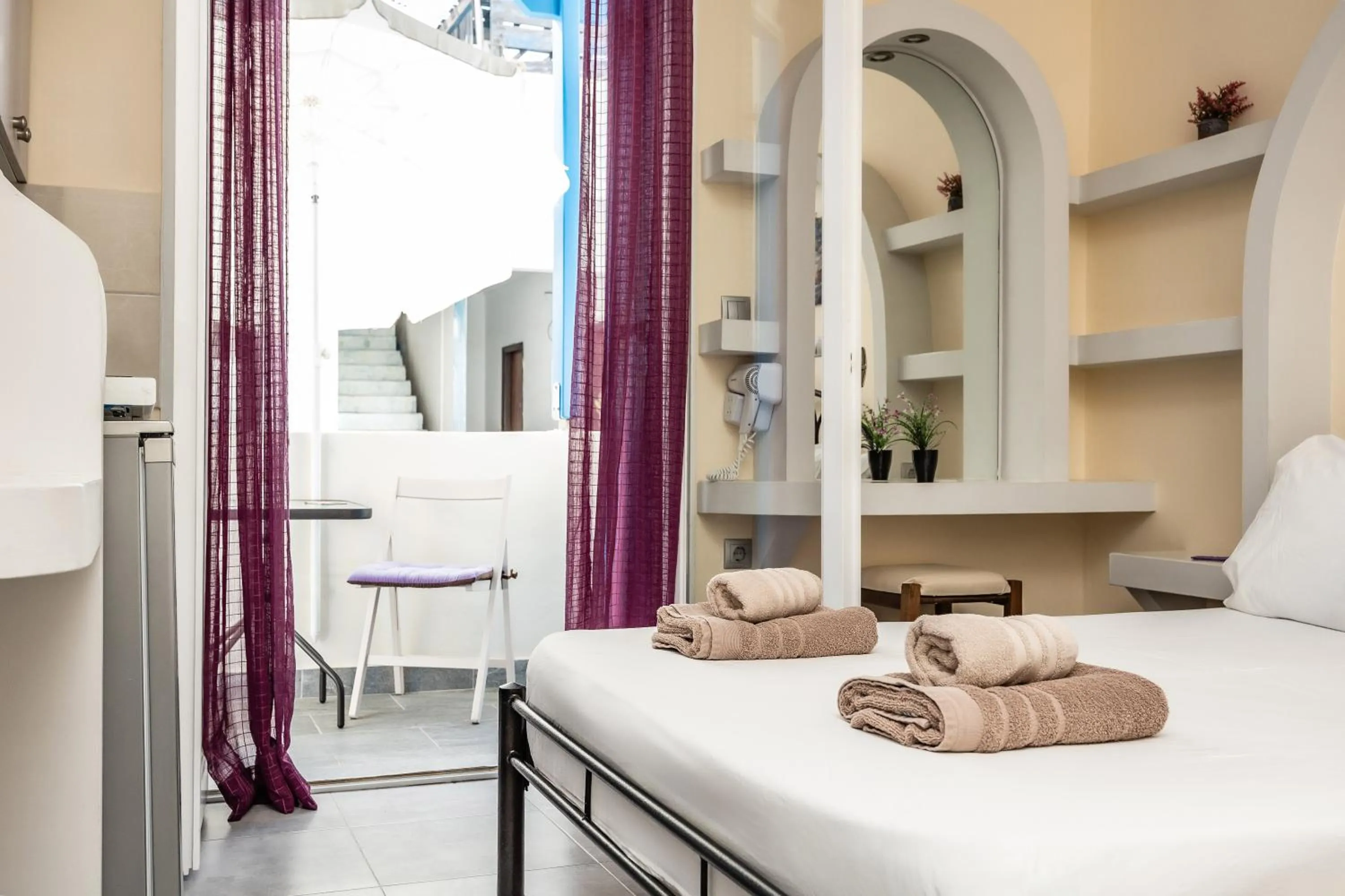Bed in Lefkes Studios