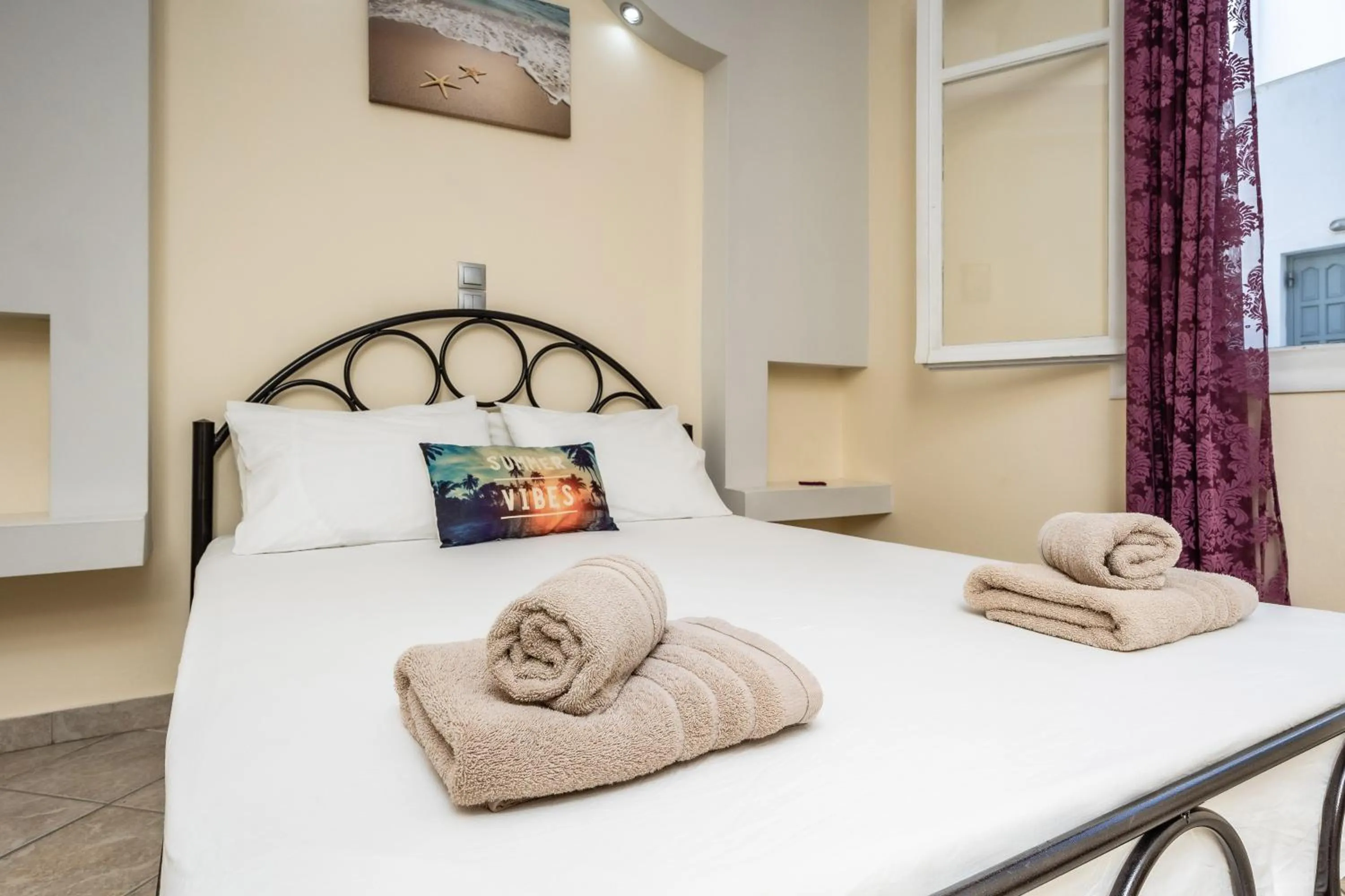 Bed in Lefkes Studios
