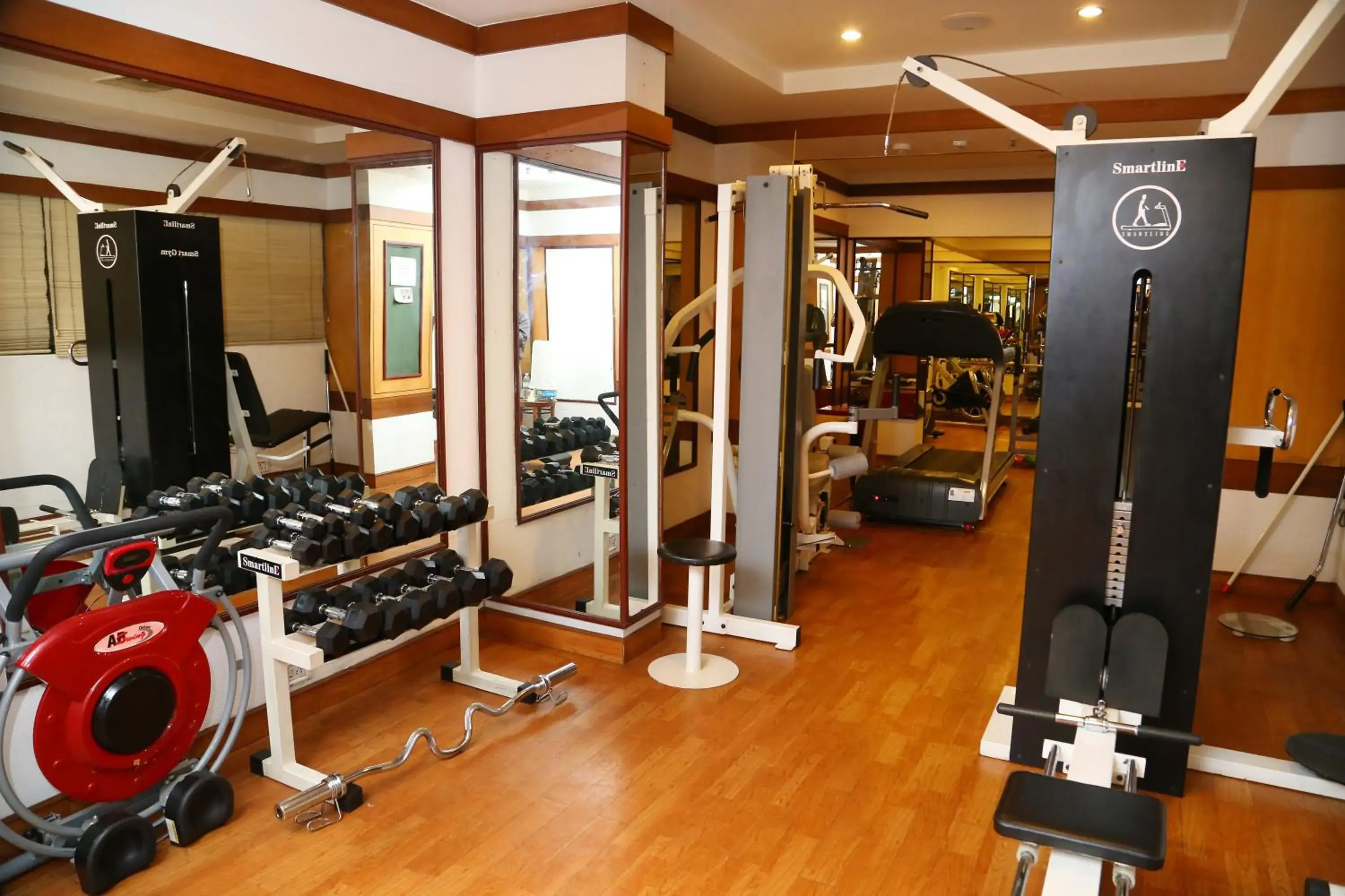 Fitness centre/facilities in Gokulam Park Hotel & Convention Centre Fitness centre/facilities in Gokulam Park Hotel & Convention Centre