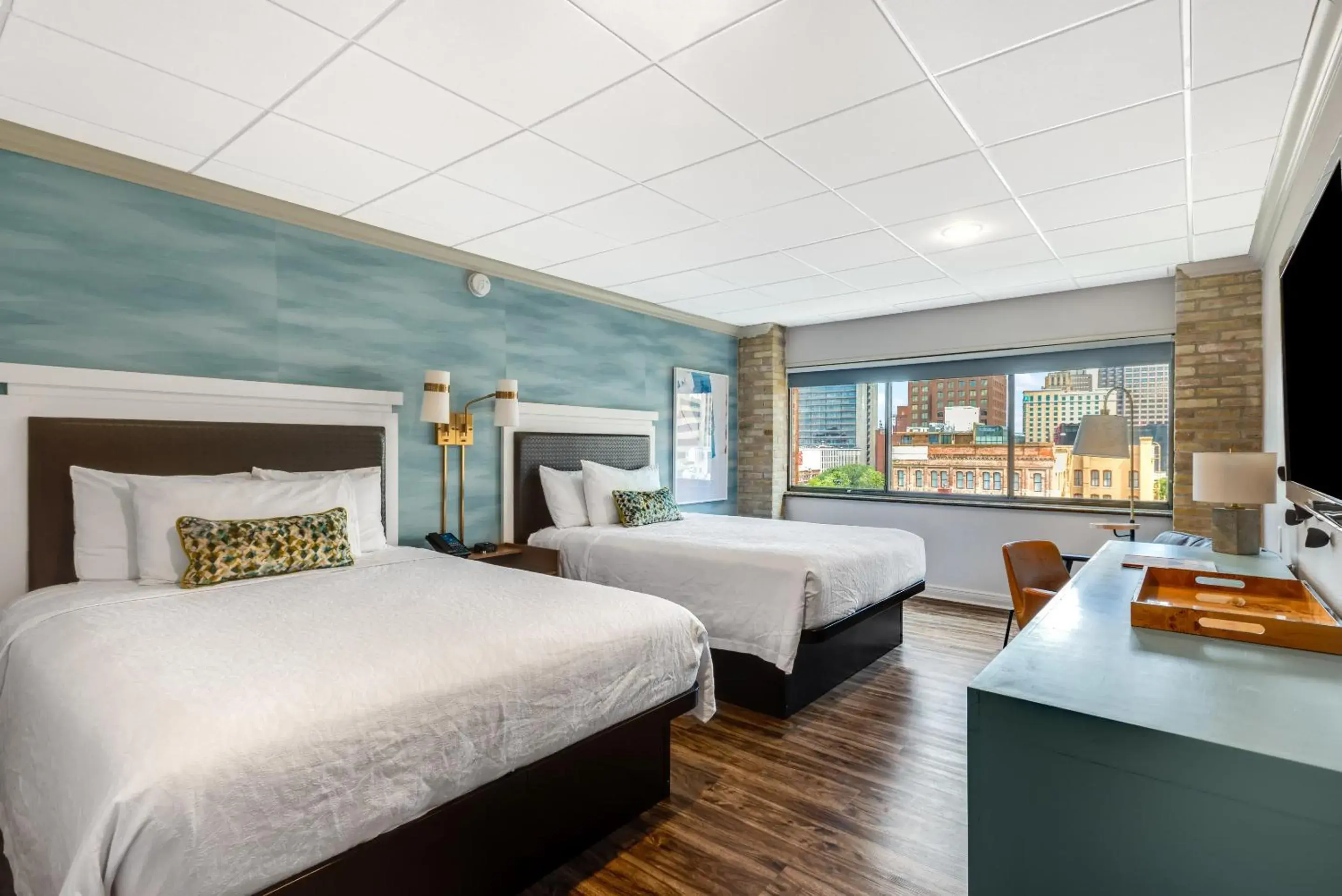 Bed in Riverwalk Plaza Hotel Bed in Riverwalk Plaza Hotel