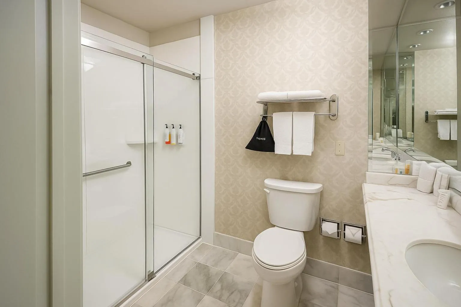 Bathroom in Carlyle Hotel