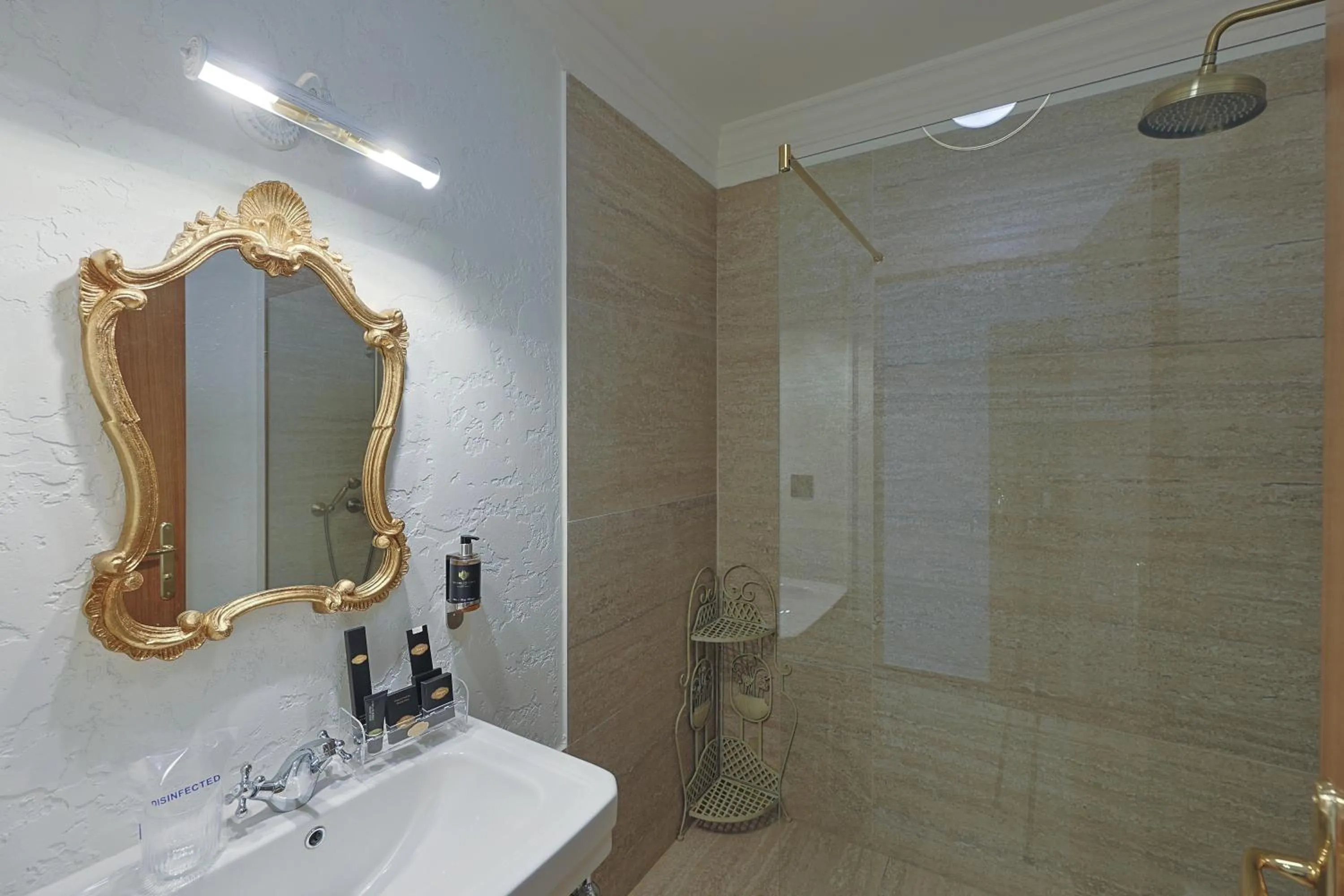 Bathroom in Integra Hotel