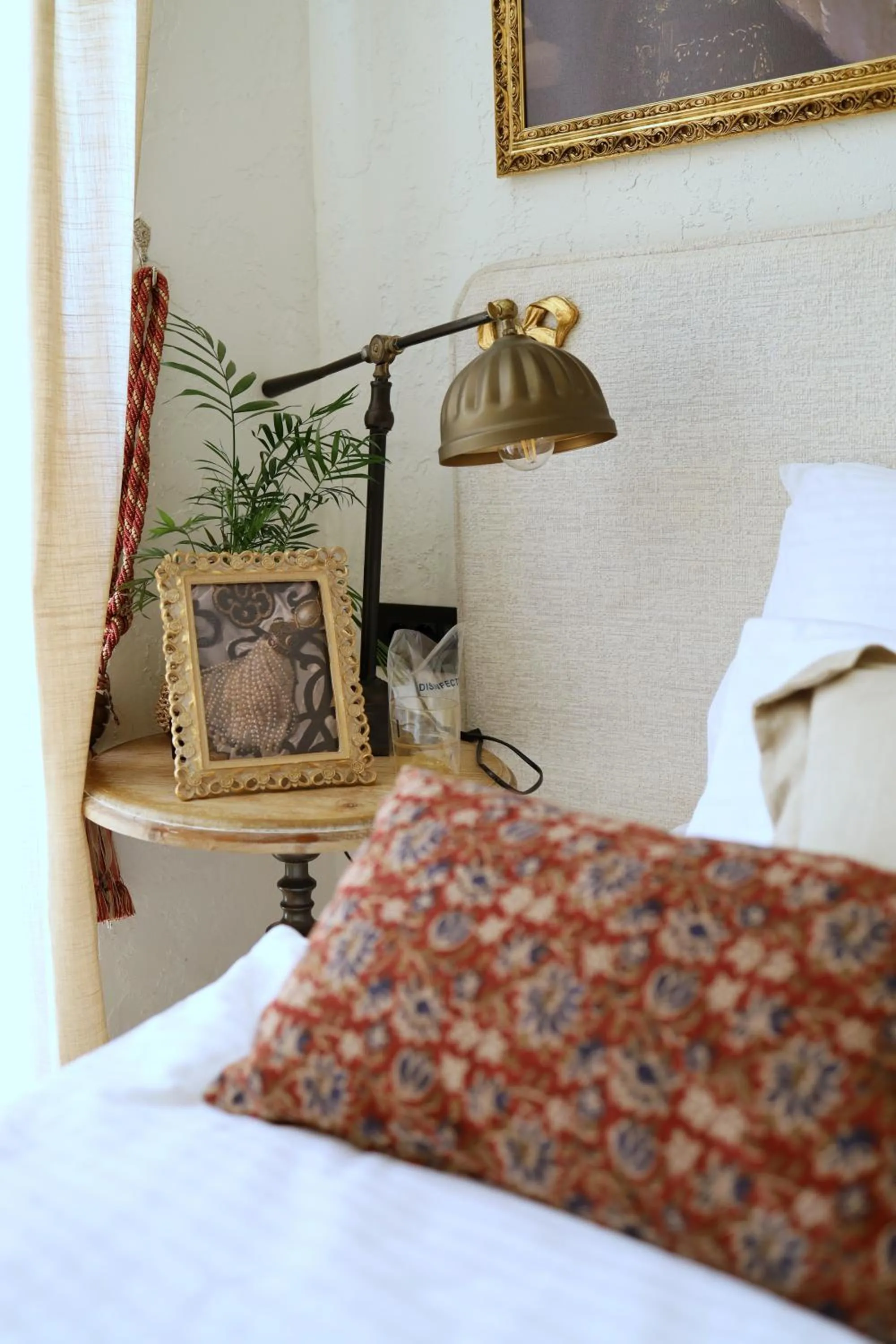 Decorative detail, Bed in Integra Hotel