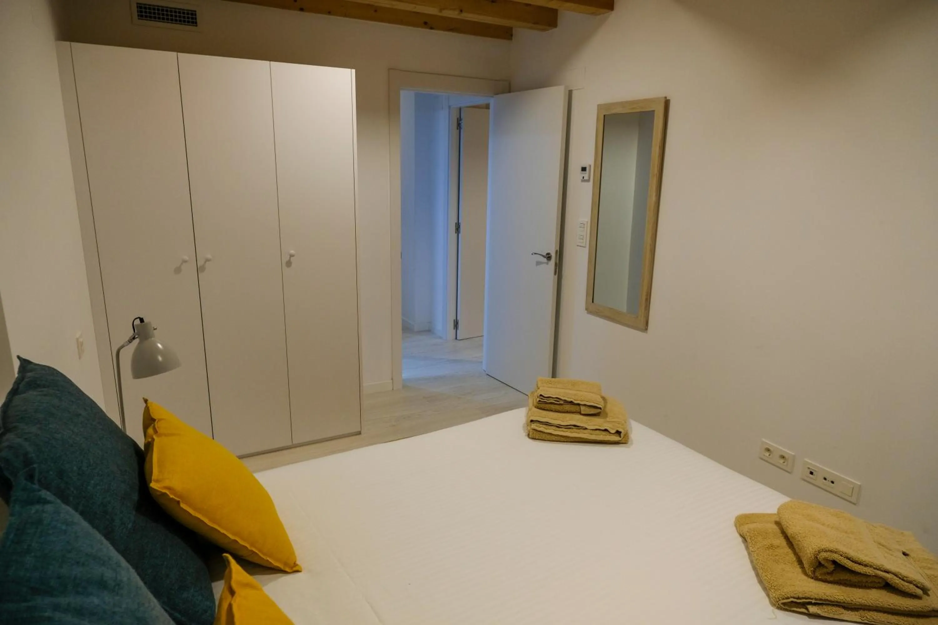 Bed in Silken Casa Platerias Siglo XV