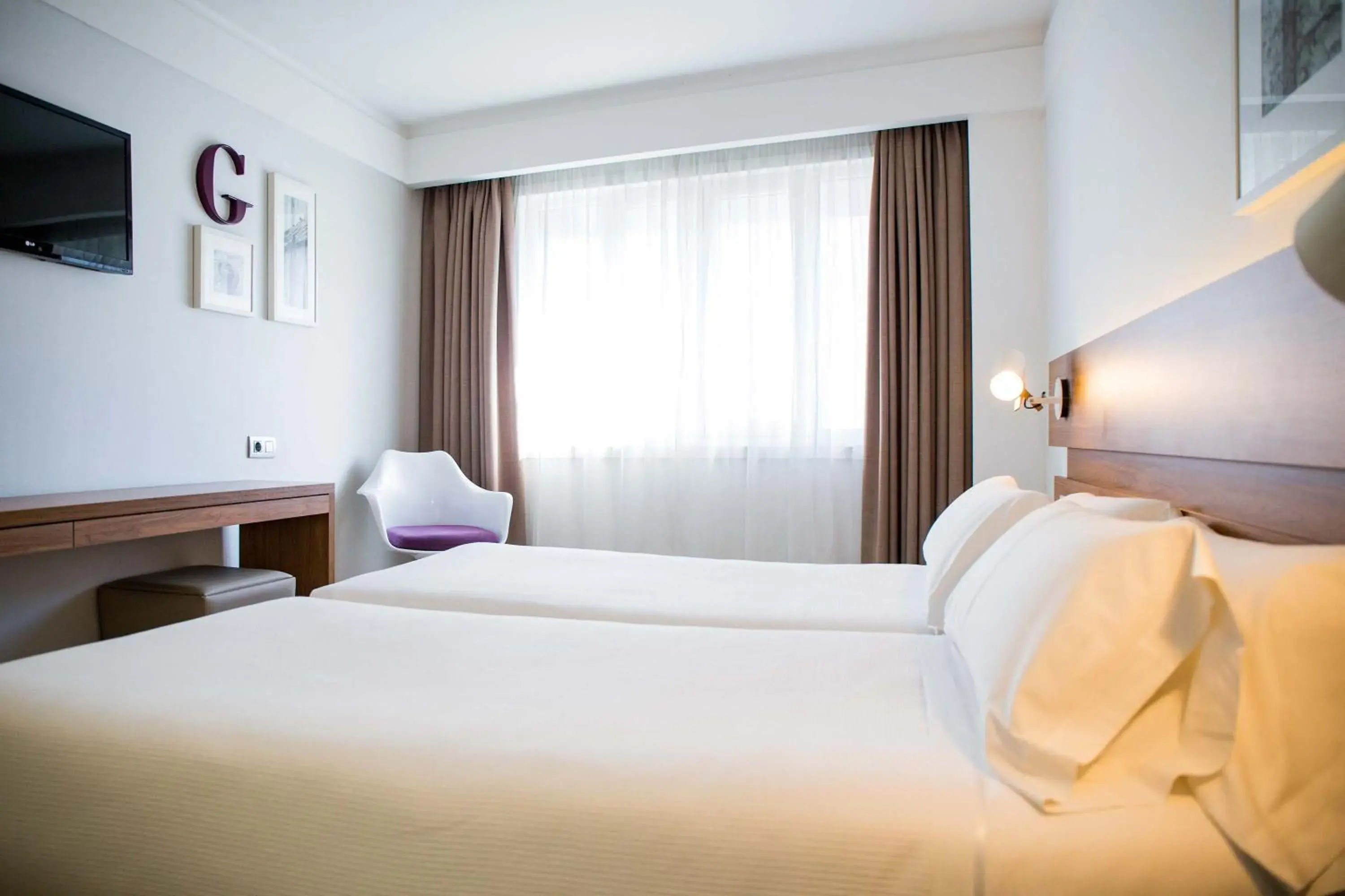 Bedroom, Bed in Hotel Gelmírez Bedroom, Bed in Hotel Gelmírez