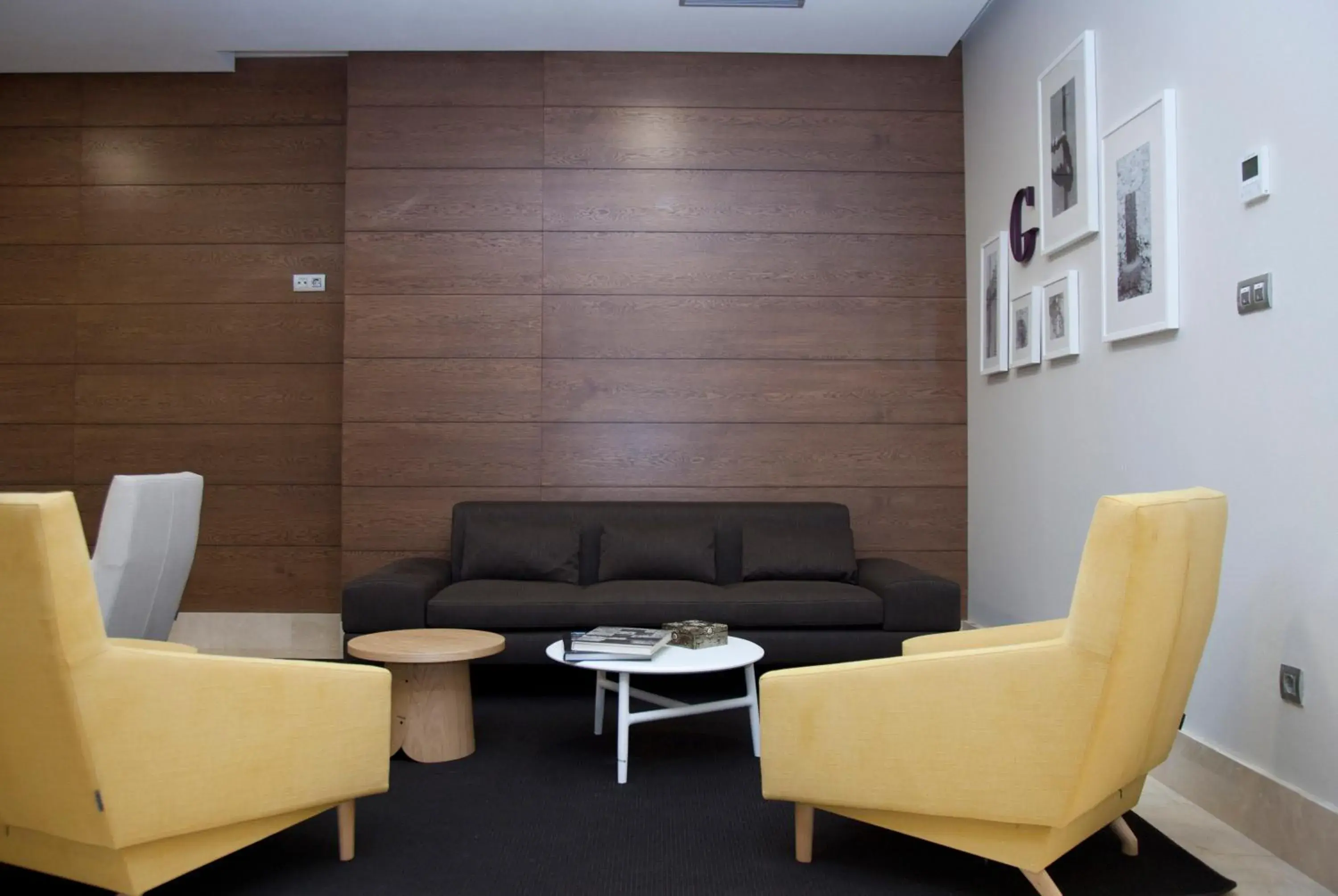 Lobby or reception in Hotel Gelmírez Lobby or reception in Hotel Gelmírez