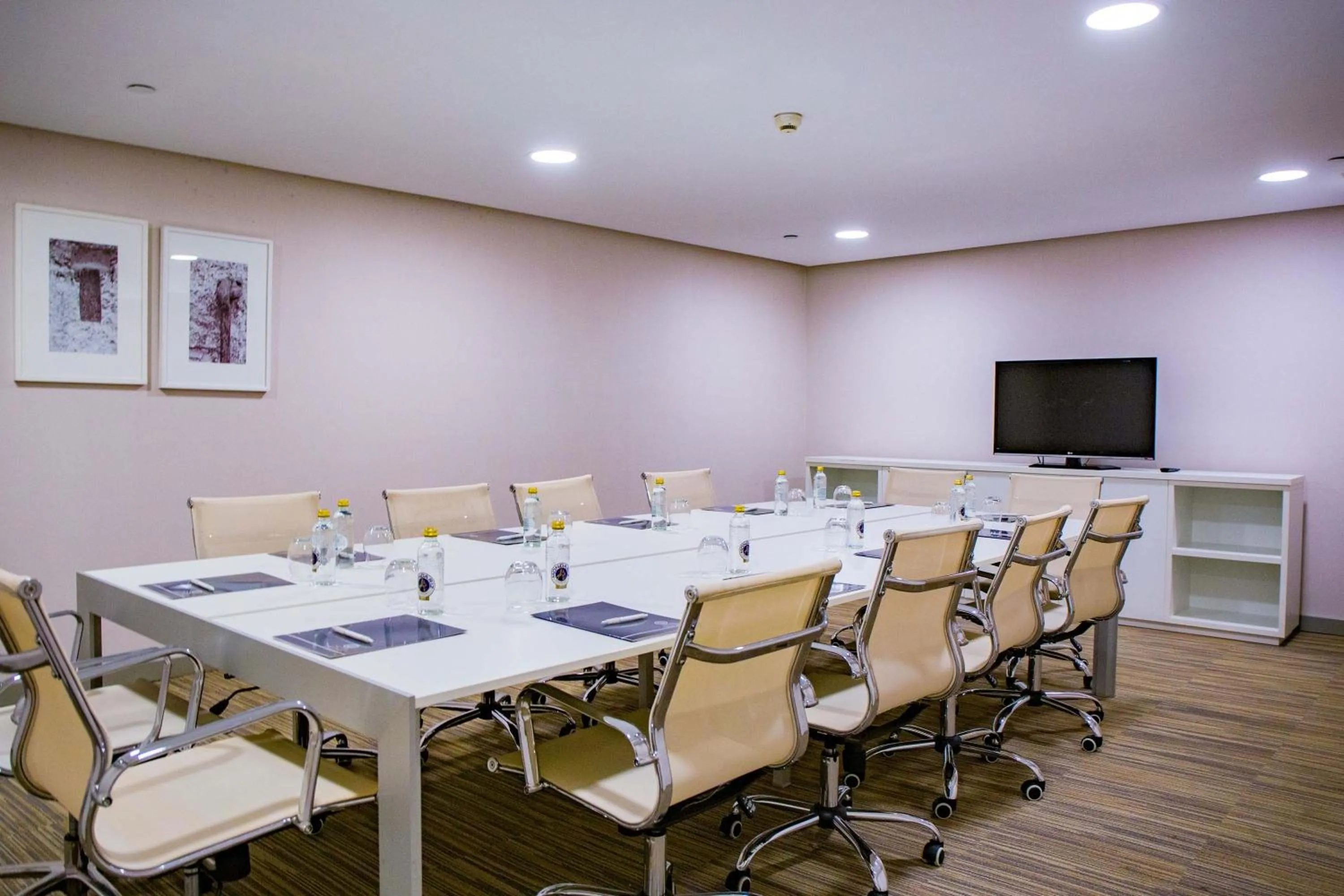 Meeting/conference room in Hotel Gelmírez