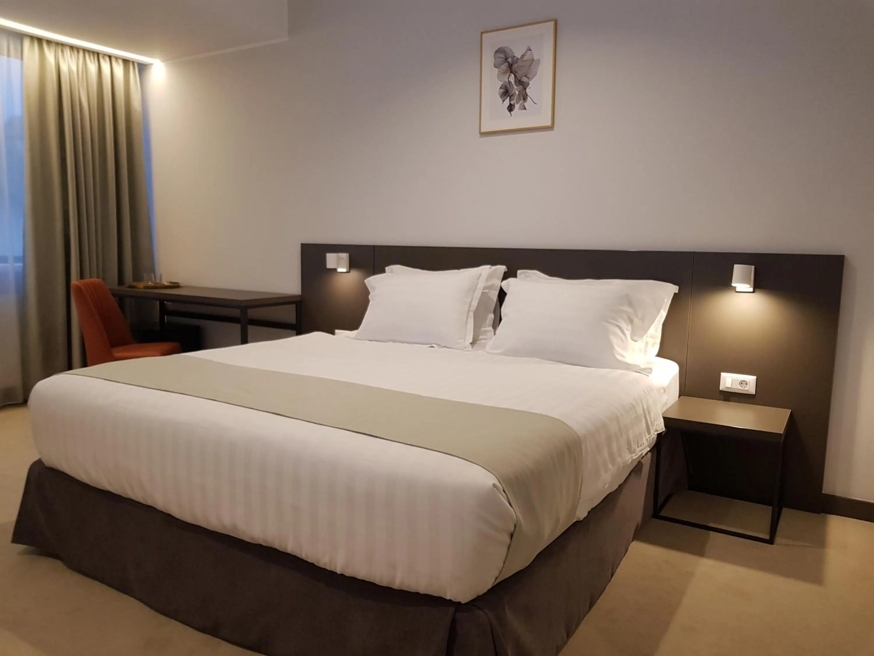 Photo of the whole room, Bed in NOVO Boutique