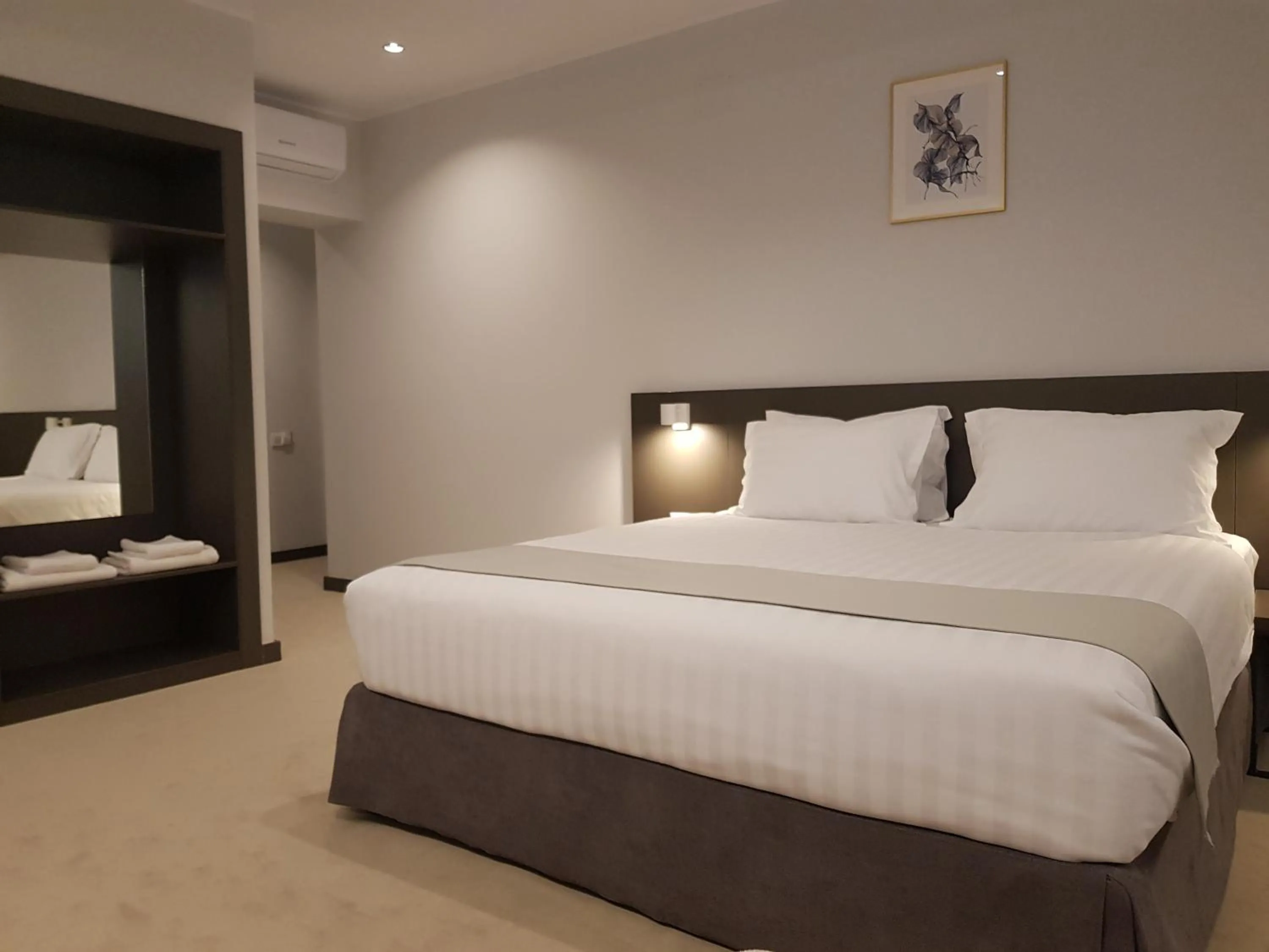 Photo of the whole room, Bed in NOVO Boutique