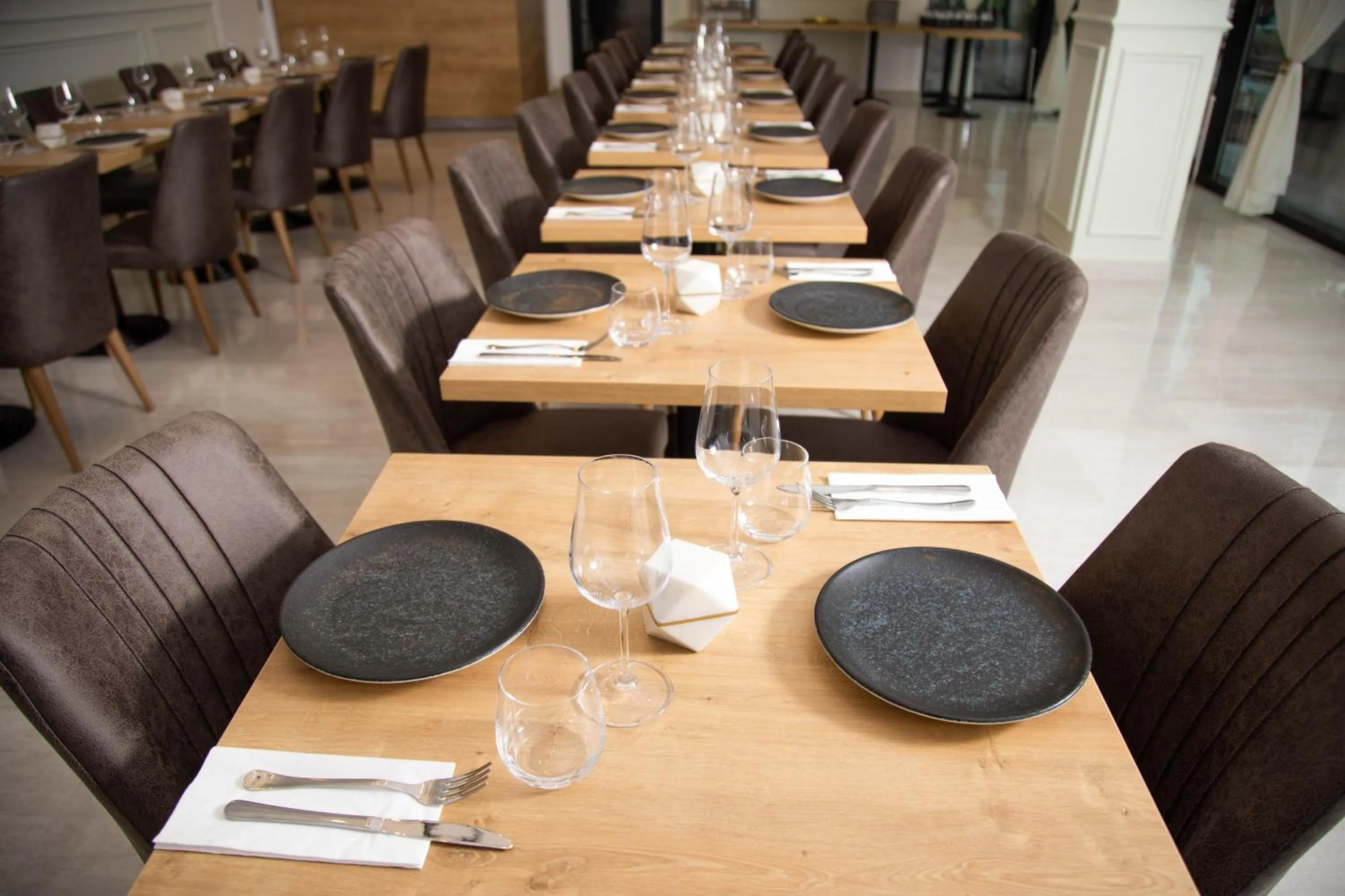 Restaurant/places to eat in NOVO Boutique