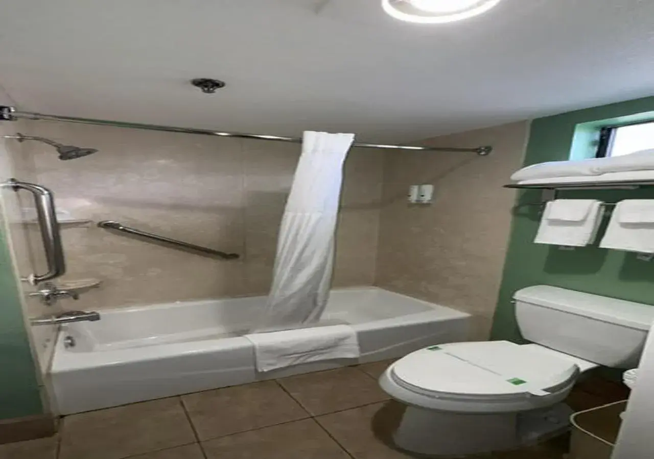 Bathroom in Quality Inn Hemet - San Jacinto Bathroom in Quality Inn Hemet - San Jacinto