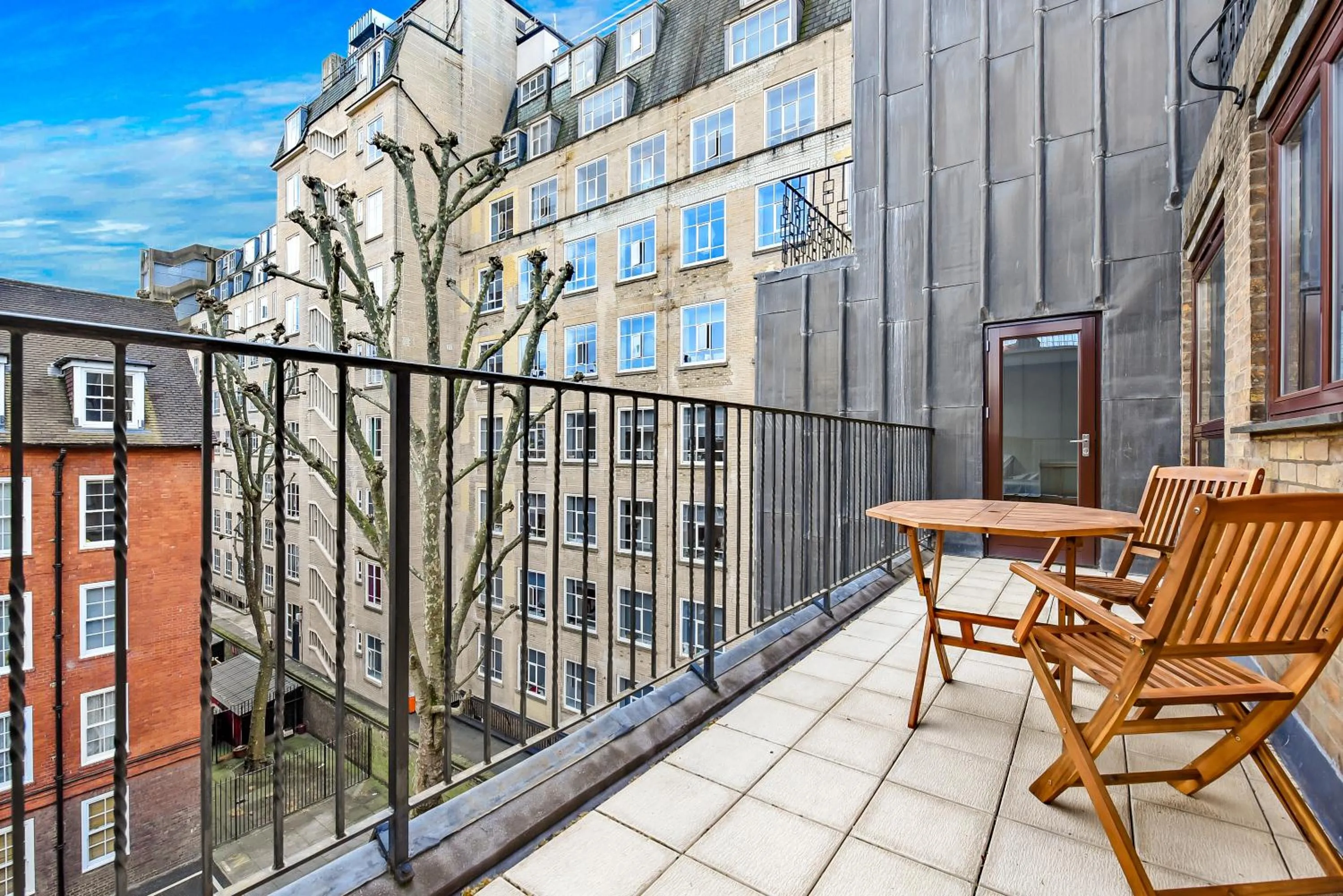 Balcony/Terrace in Tavistock Place Apartments