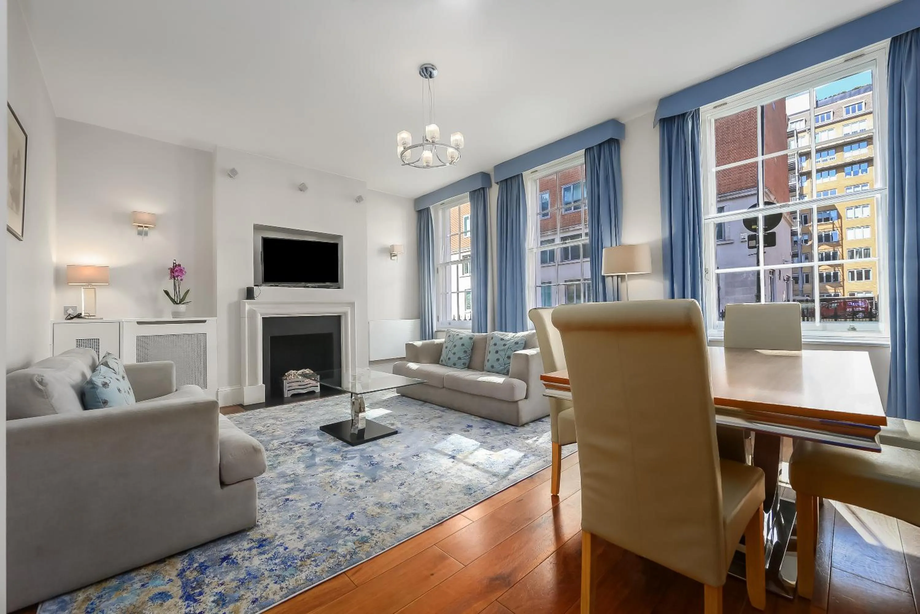 Living room in Tavistock Place Apartments