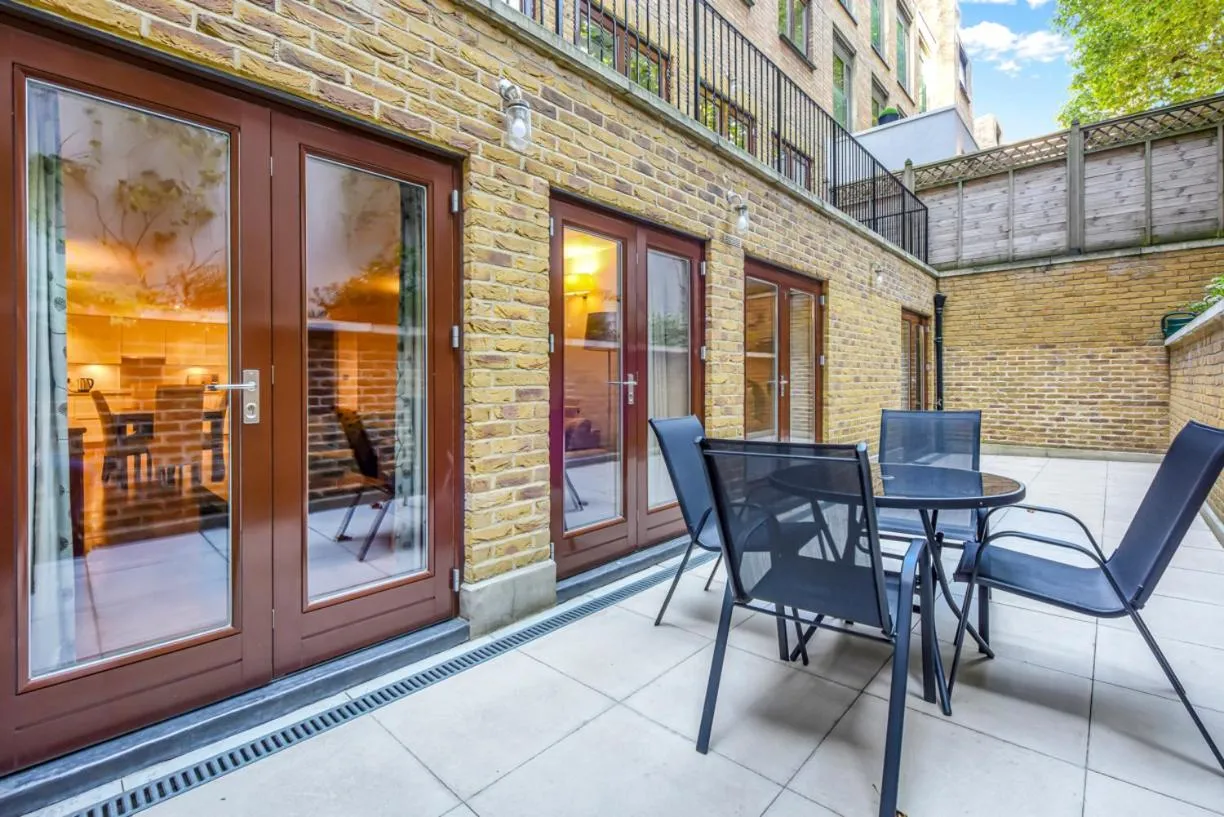 Balcony/Terrace in Tavistock Place Apartments