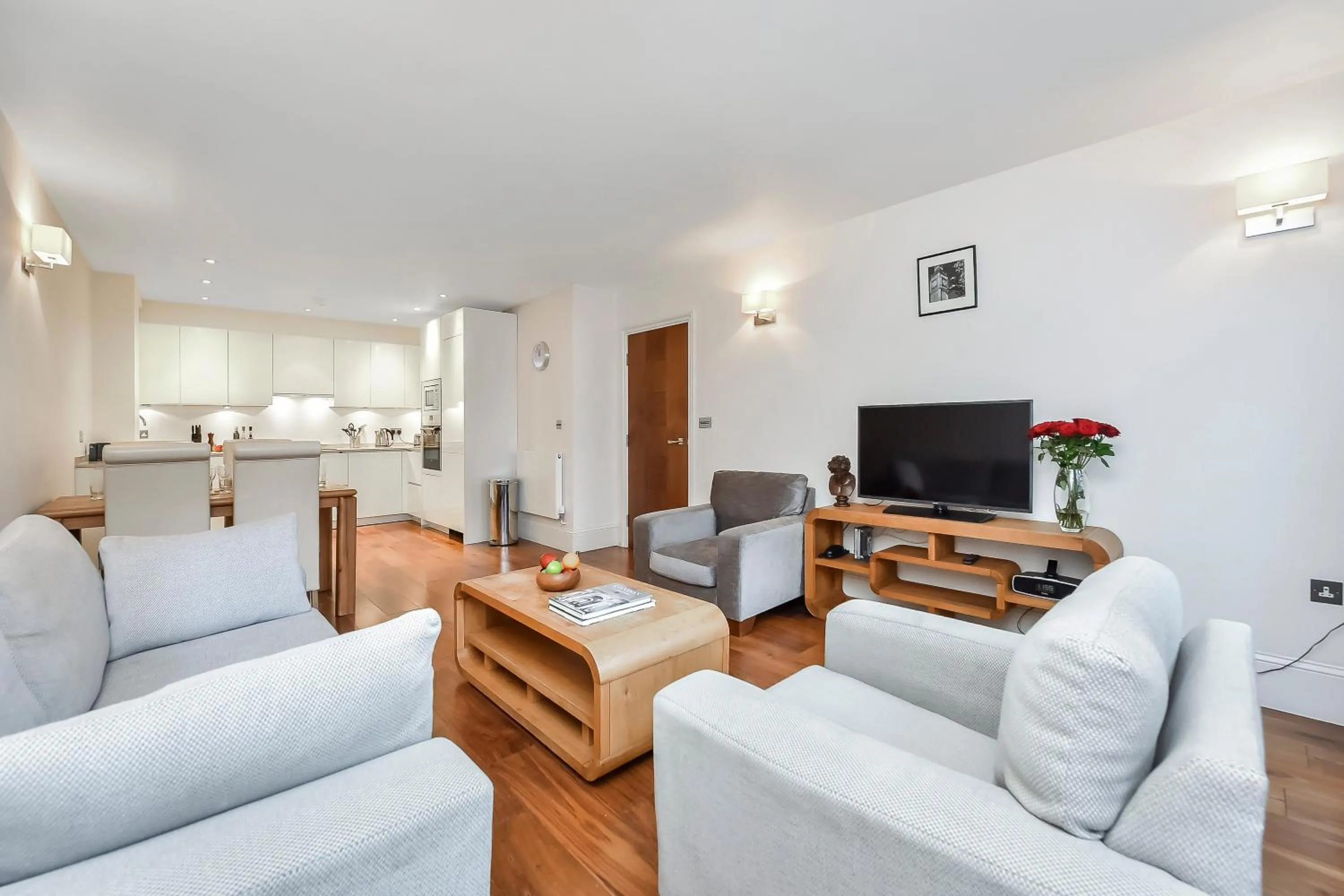 Living room in Tavistock Place Apartments