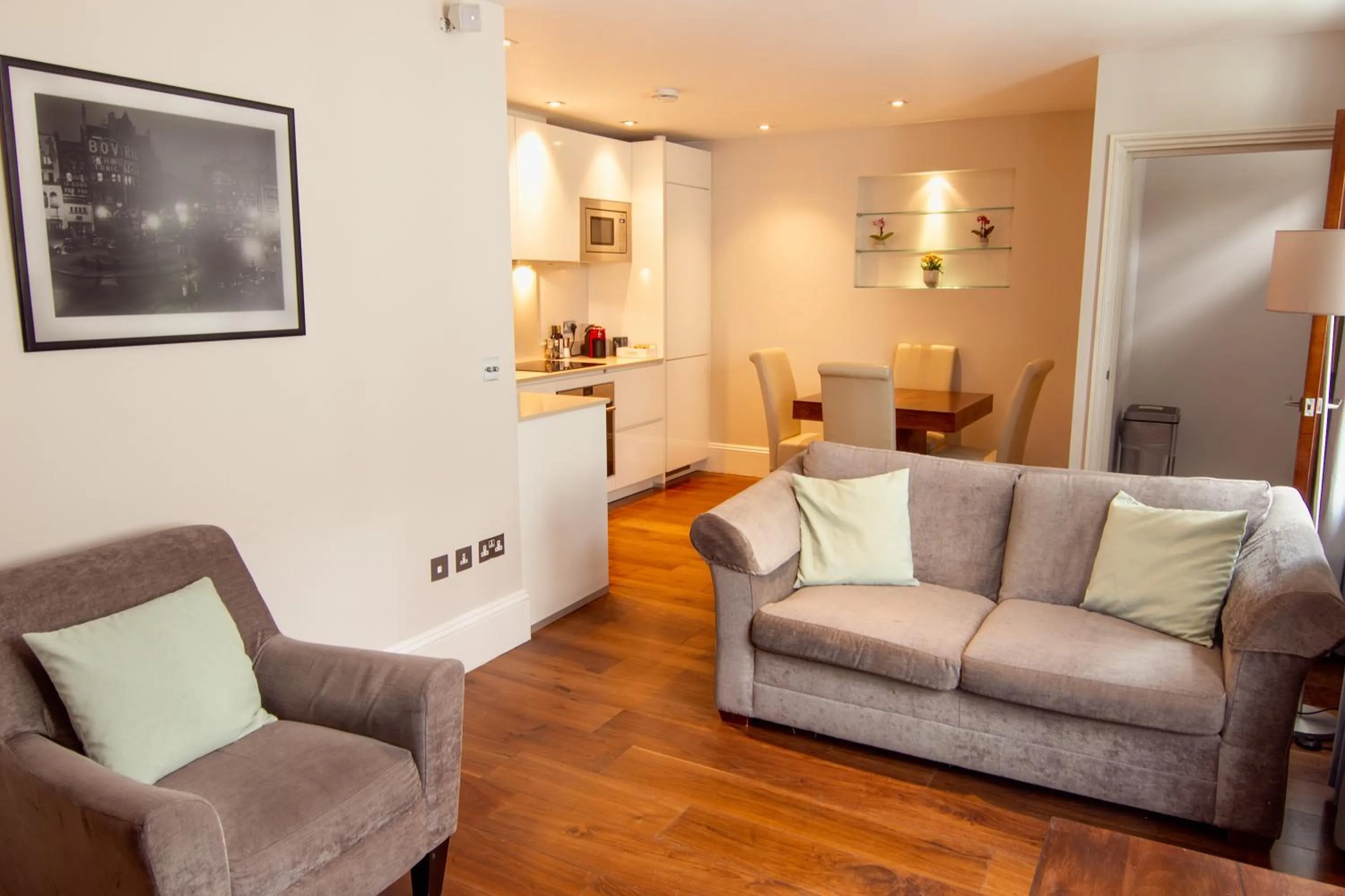 Living room in Tavistock Place Apartments