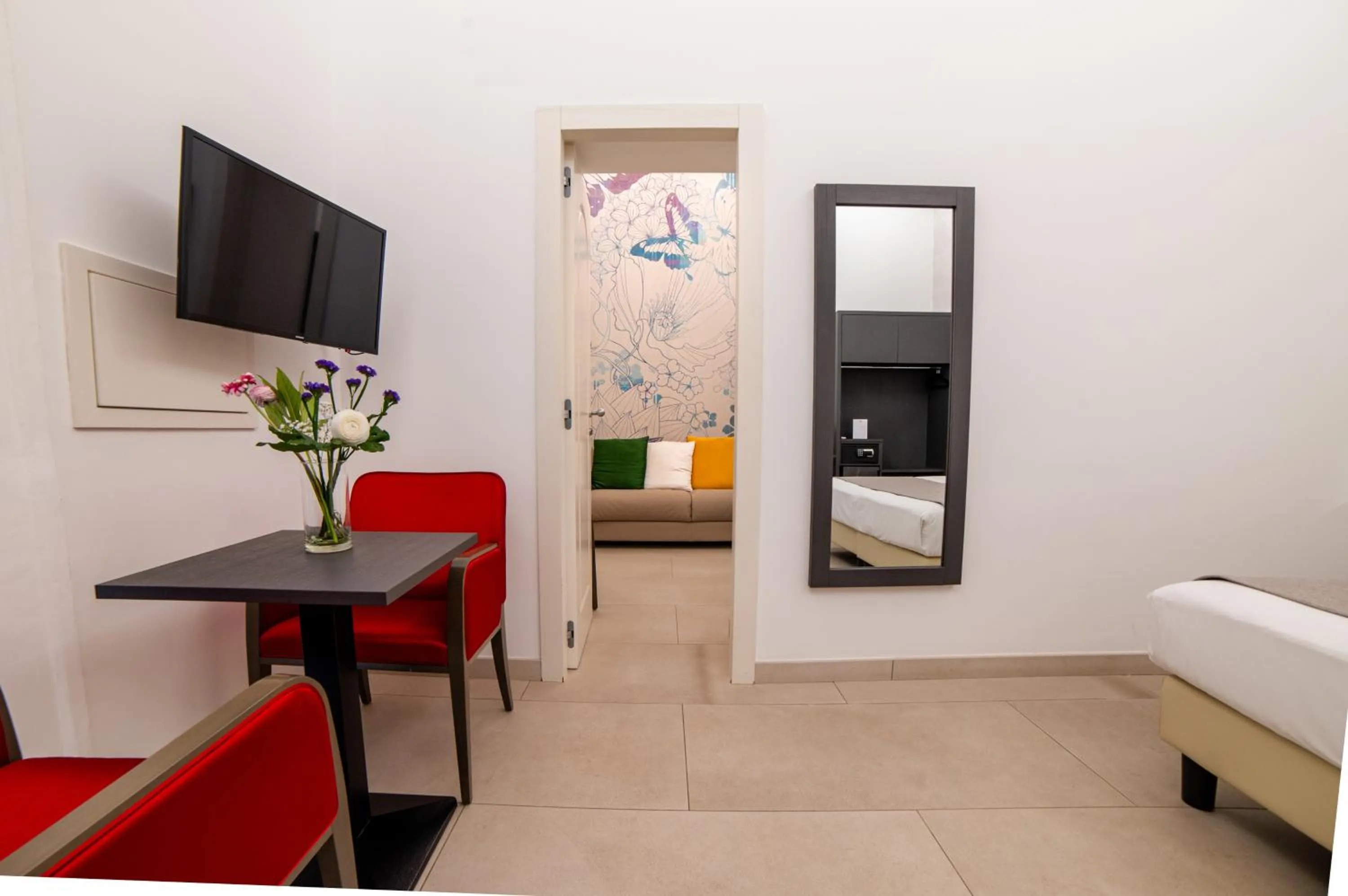 Photo of the whole room, Bed in B&B Napoli Time