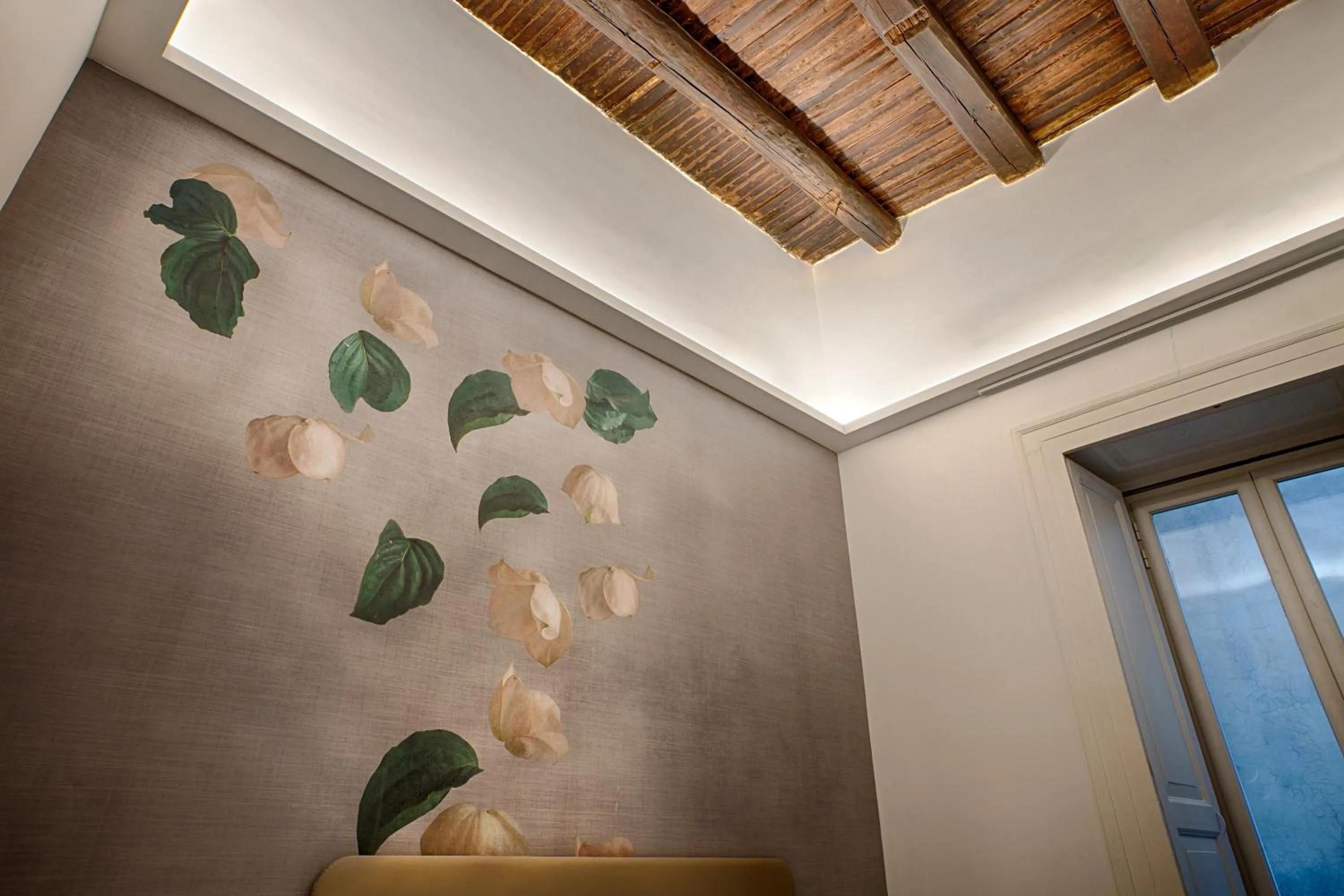 Photo of the whole room in B&B Napoli Time