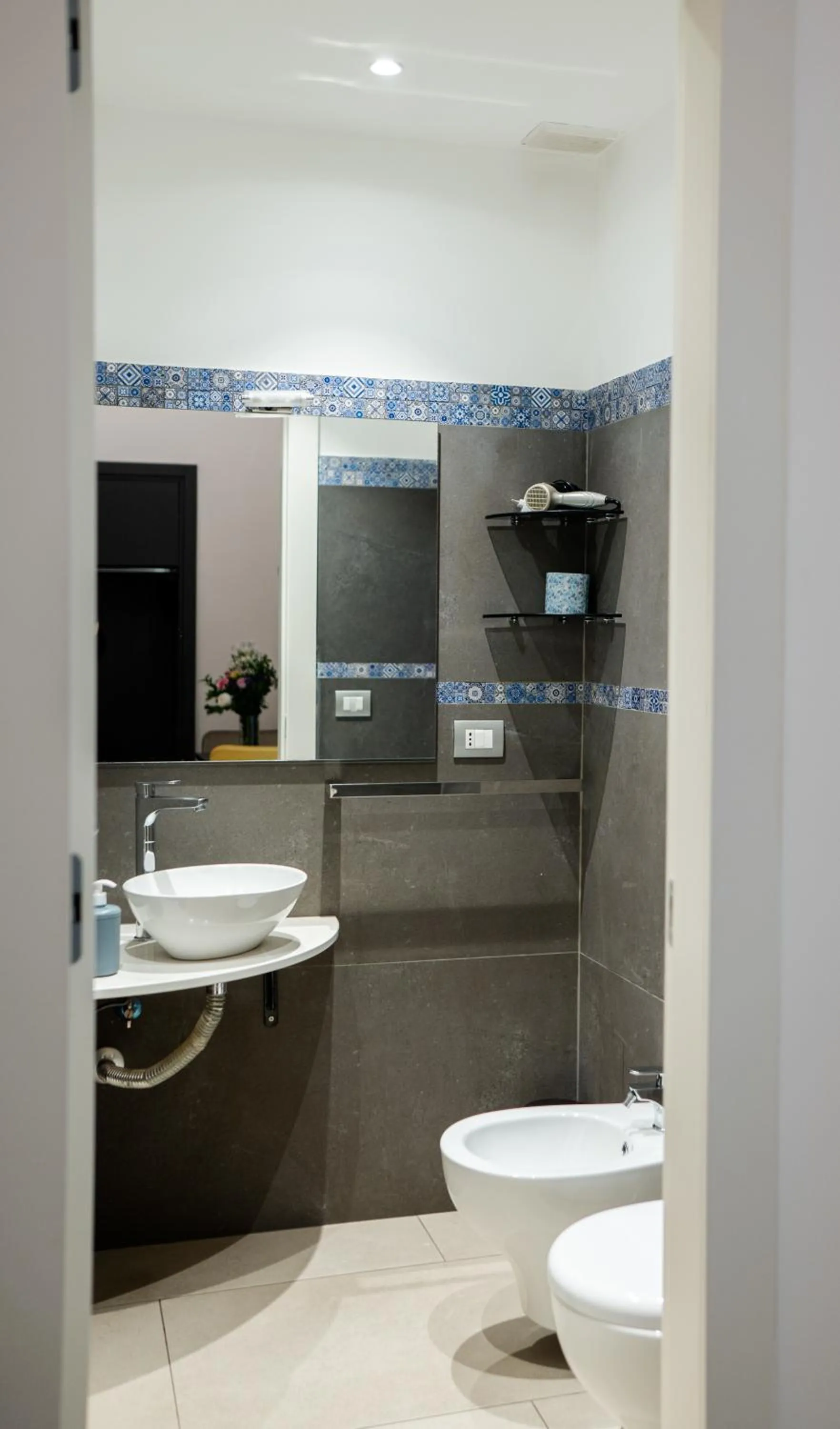 Bathroom in B&B Napoli Time