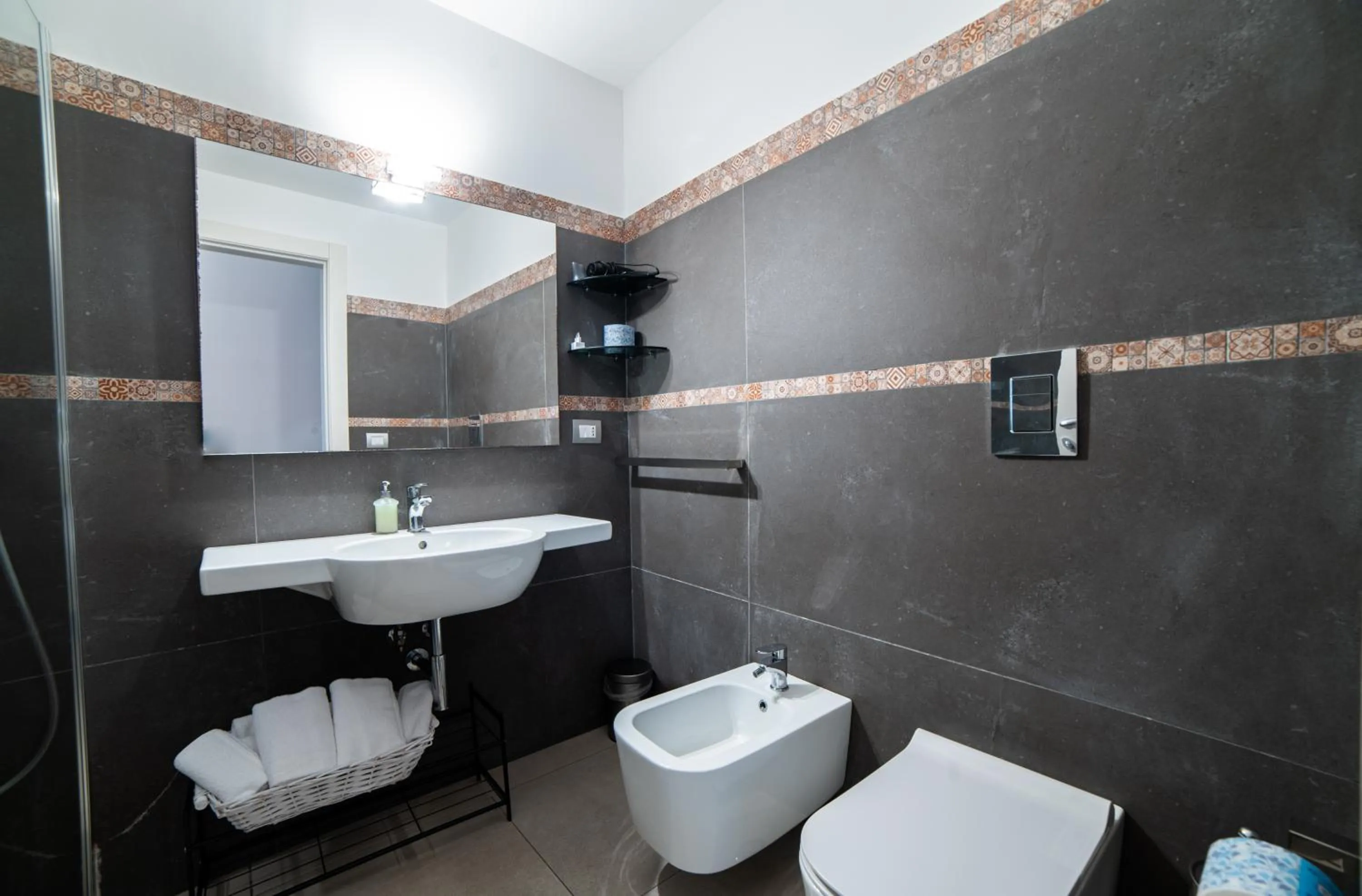 Bathroom in B&B Napoli Time