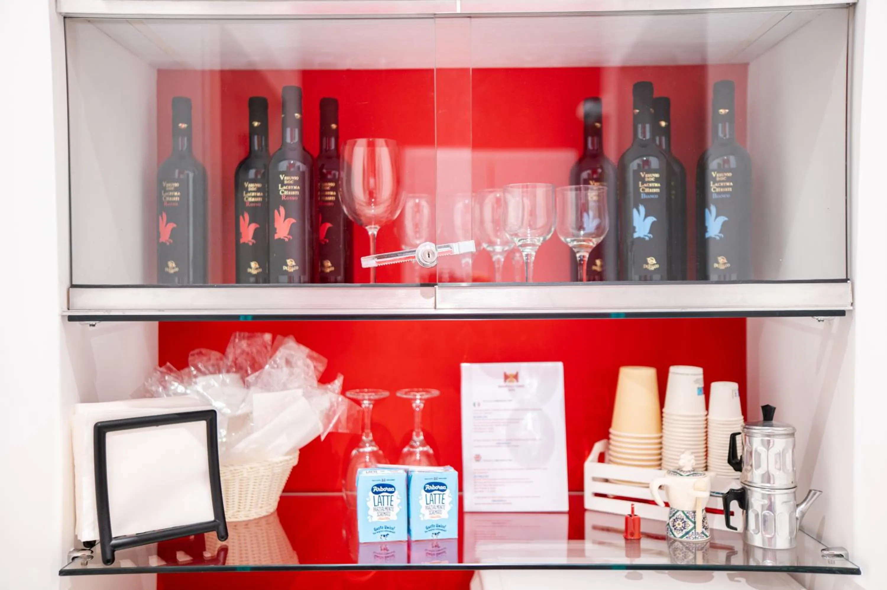 Restaurant/places to eat in B&B Napoli Time