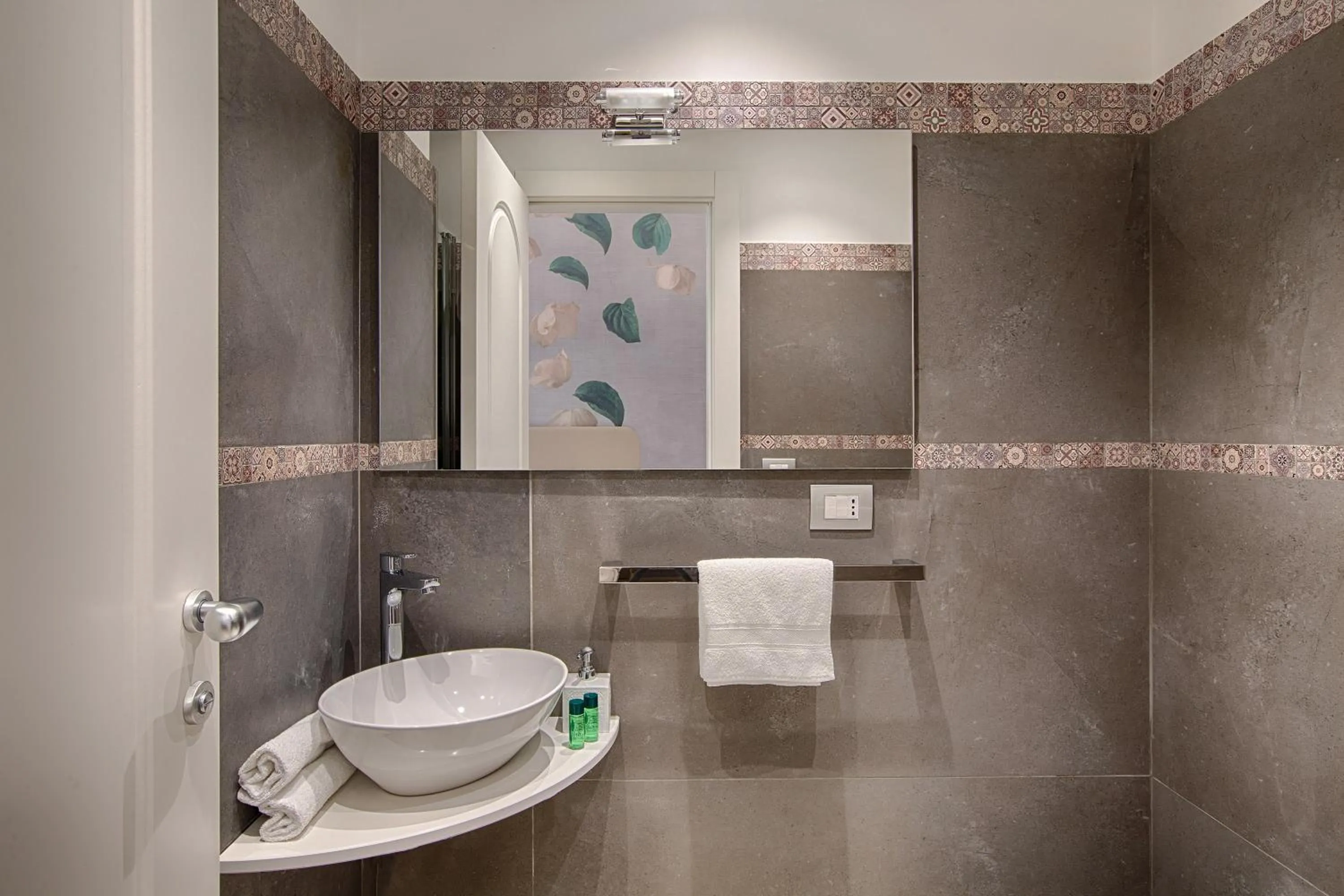 Bathroom in B&B Napoli Time