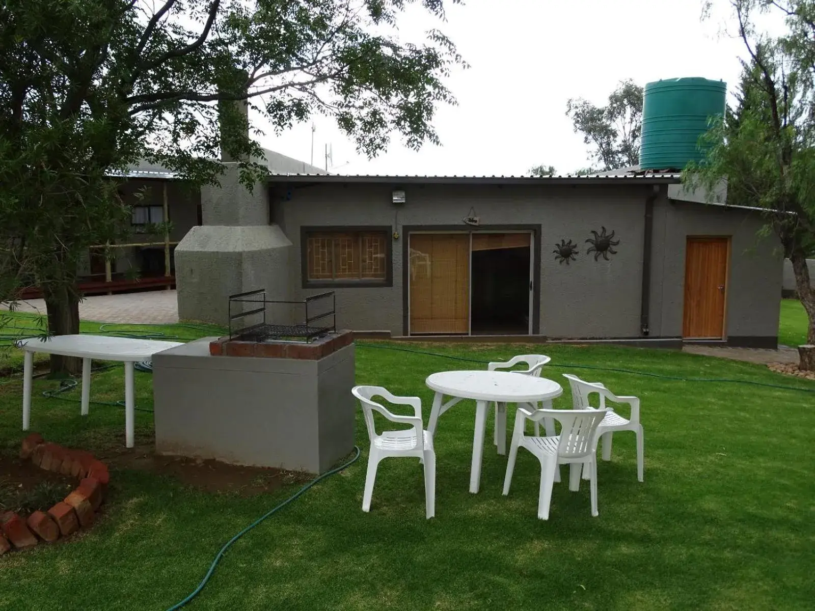 Property building in Eden Chalets Property building in Eden Chalets