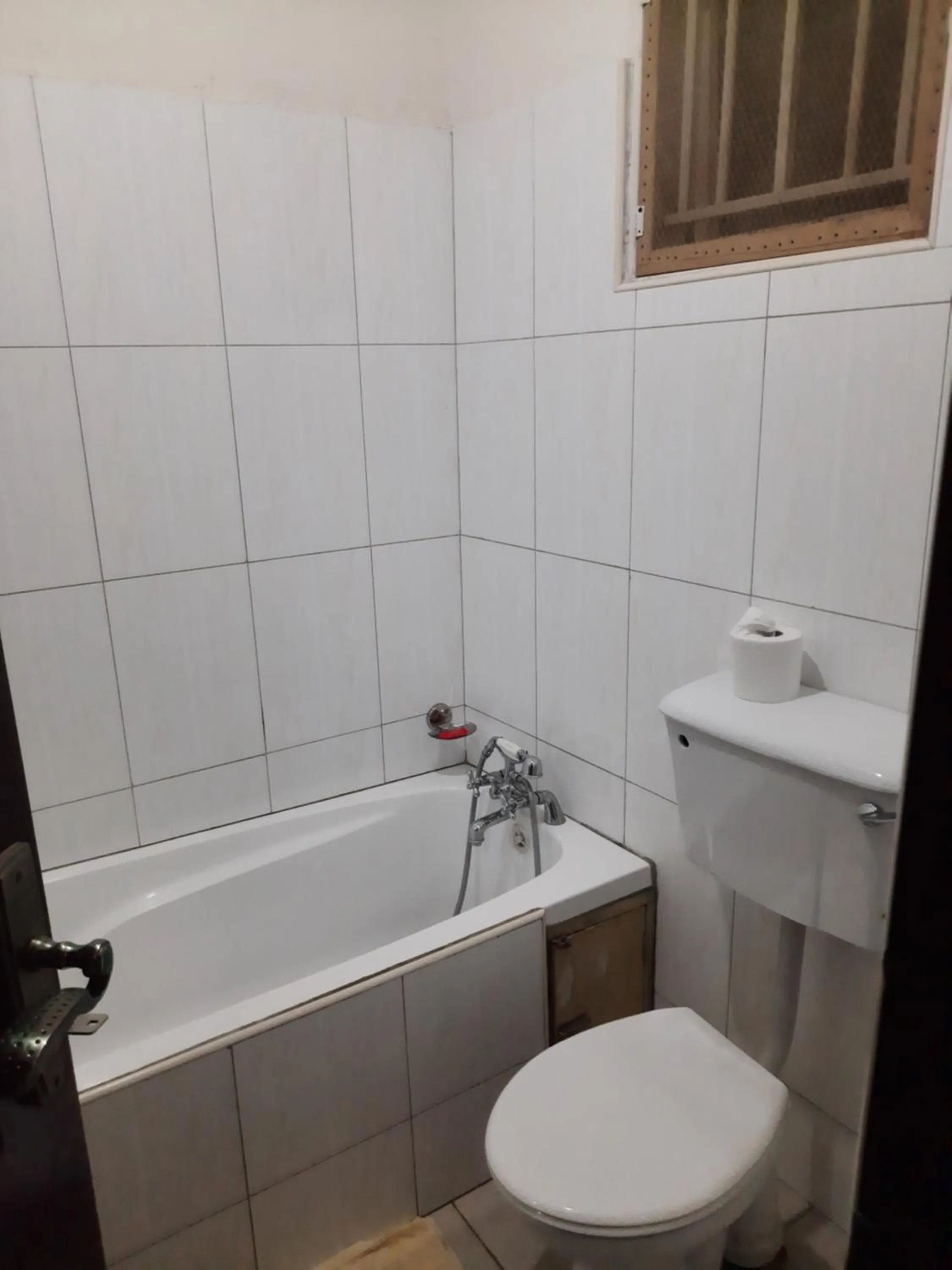 Toilet in Airport Side Hotel Entebbe