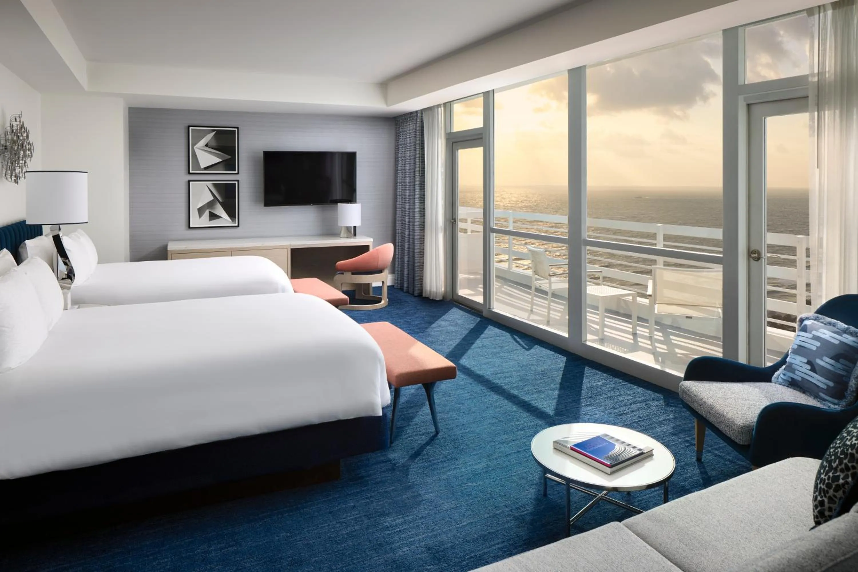 View (from property/room), Bed in Fontainebleau Miami Beach