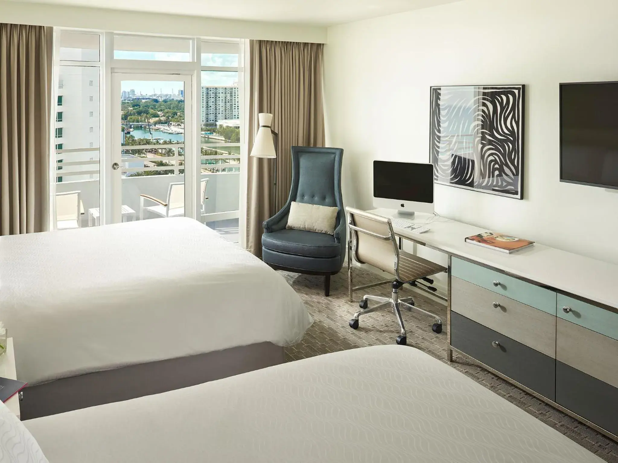 Deluxe Queen Room with Two Queen Beds and Balcony in Fontainebleau Miami Beach Deluxe Queen Room with Two Queen Beds and Balcony in Fontainebleau Miami Beach