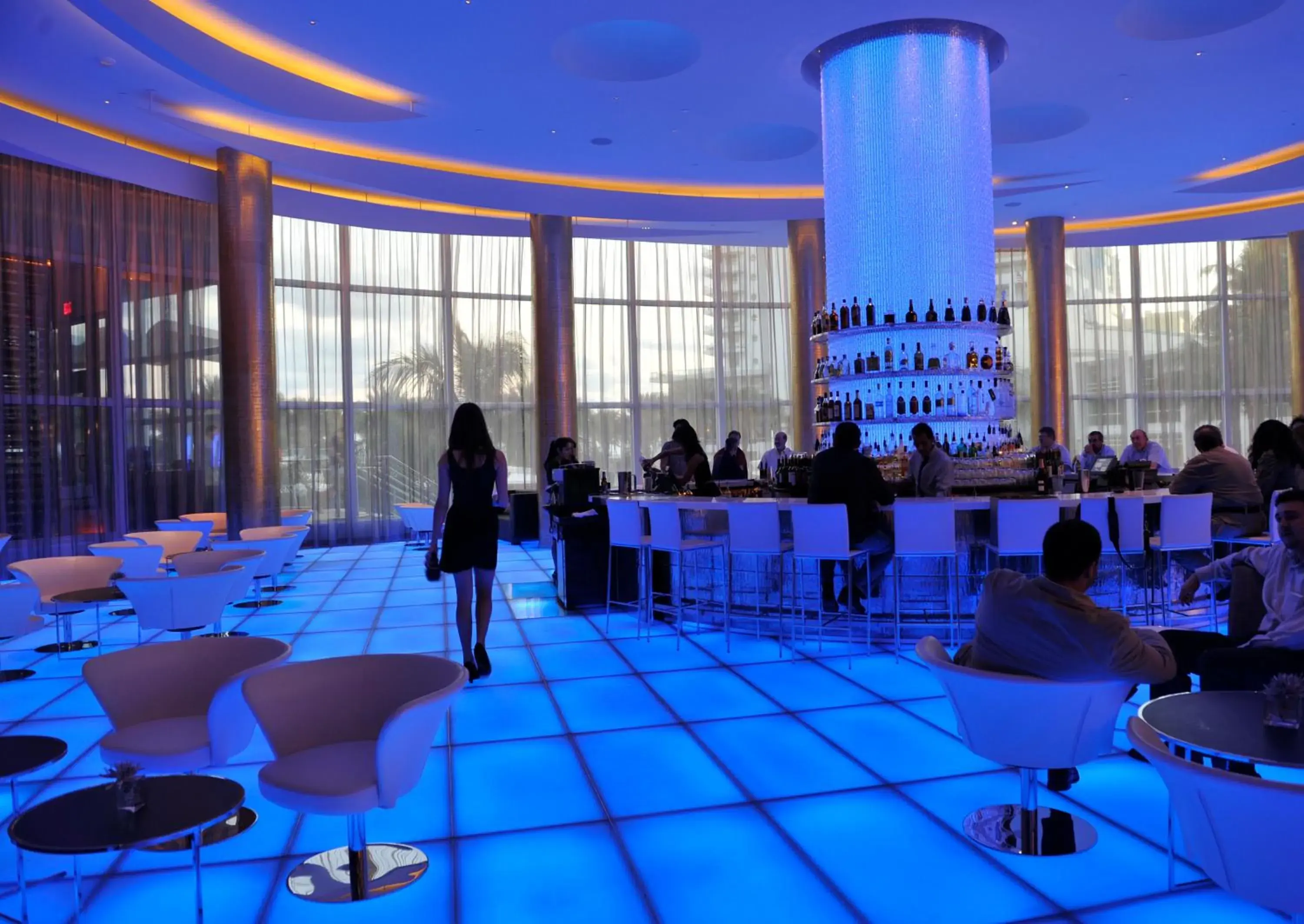 Lounge or bar in Fontainebleau Miami Beach Lounge or bar in Fontainebleau Miami Beach