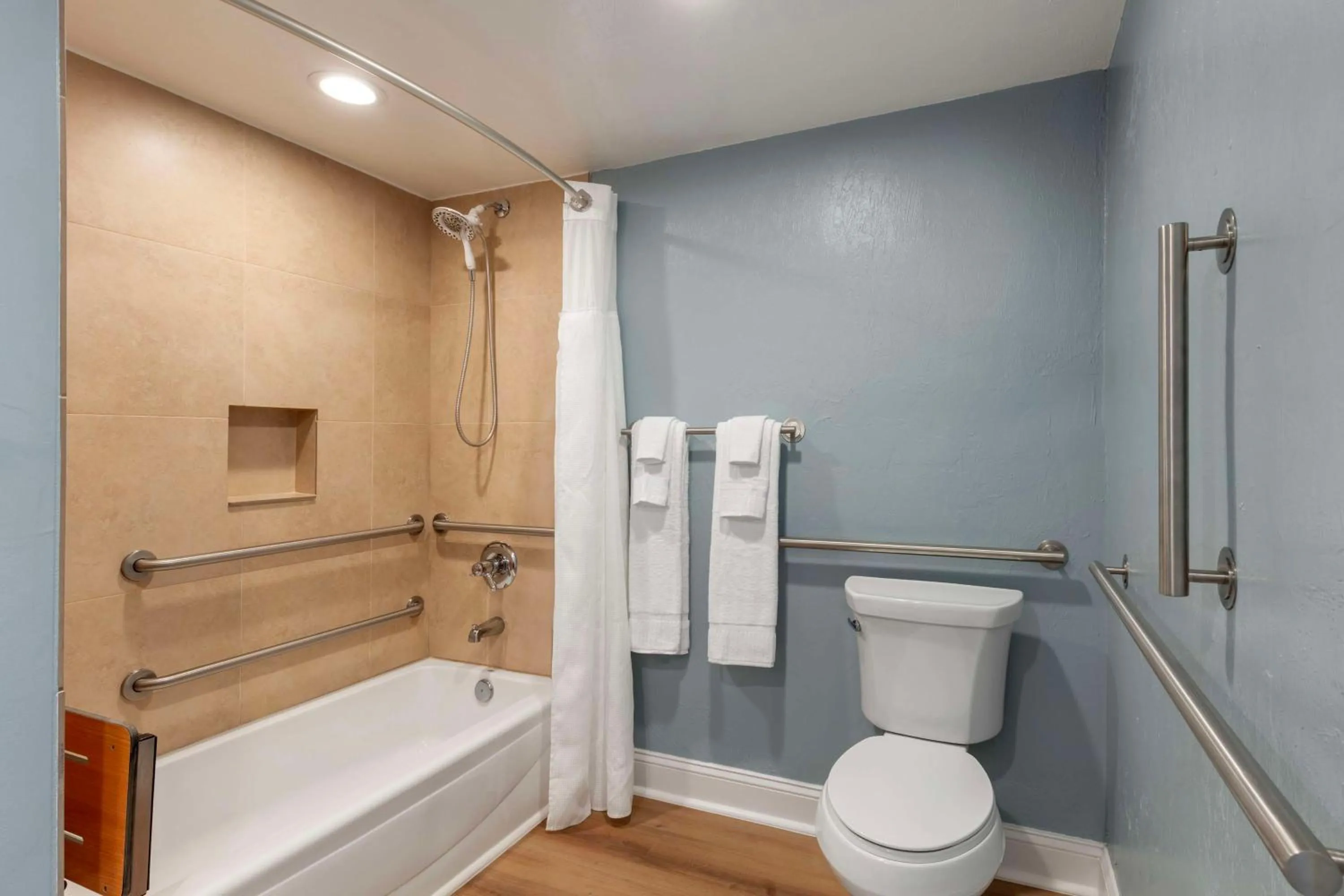 Bathroom in Hilton Vacation Club Charter Club Naples Bay