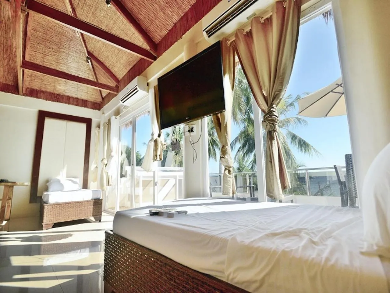 Bed in Kaiyana Boracay Beach Resort