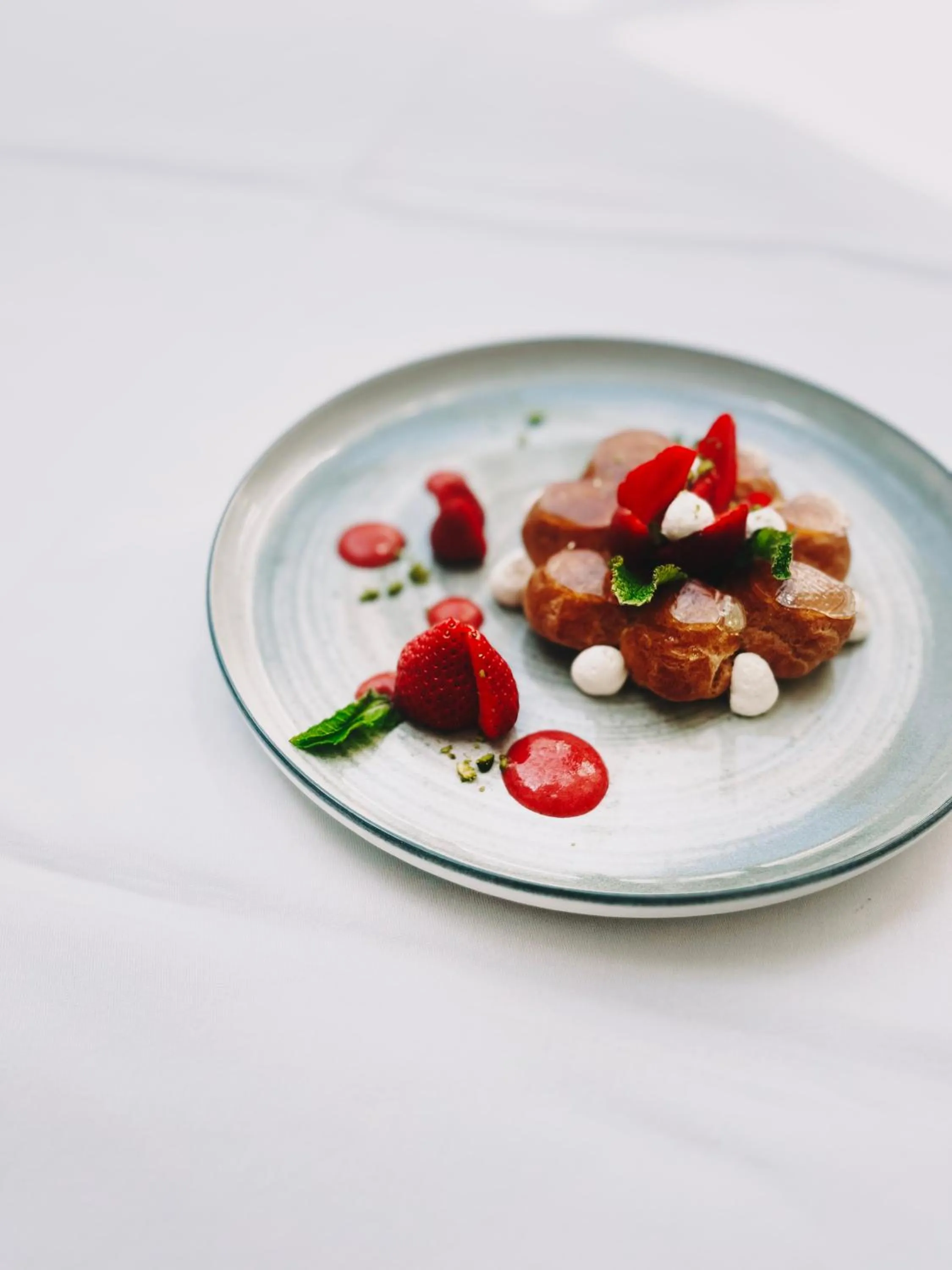 Restaurant/places to eat in Logis Hôtel & Restaurant du Sauvage