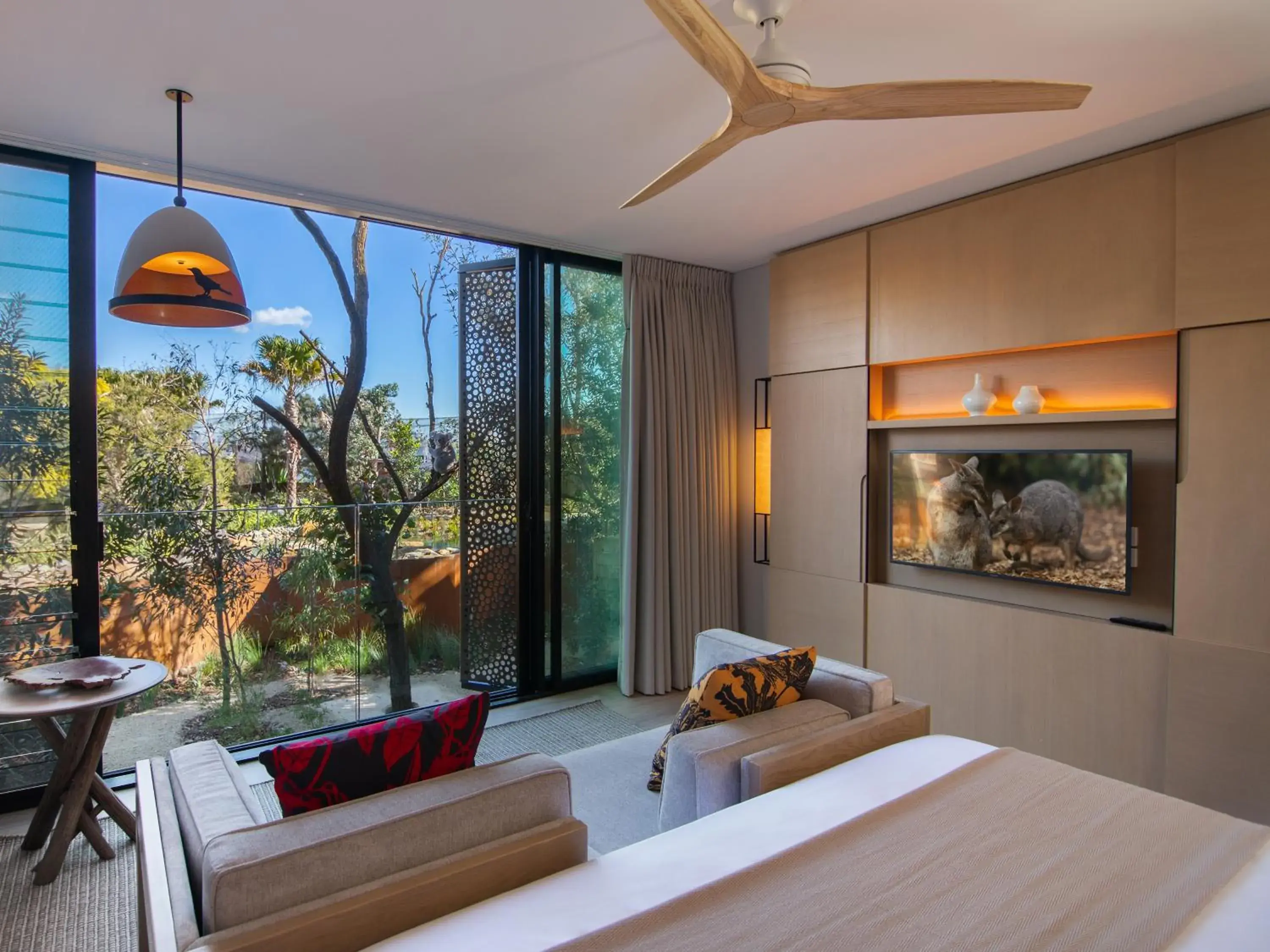 Animal View Room - single occupancy - Breakfast, Tour & Zoo Admission in Wildlife Retreat at Taronga Animal View Room - single occupancy - Breakfast, Tour & Zoo Admission in Wildlife Retreat at Taronga