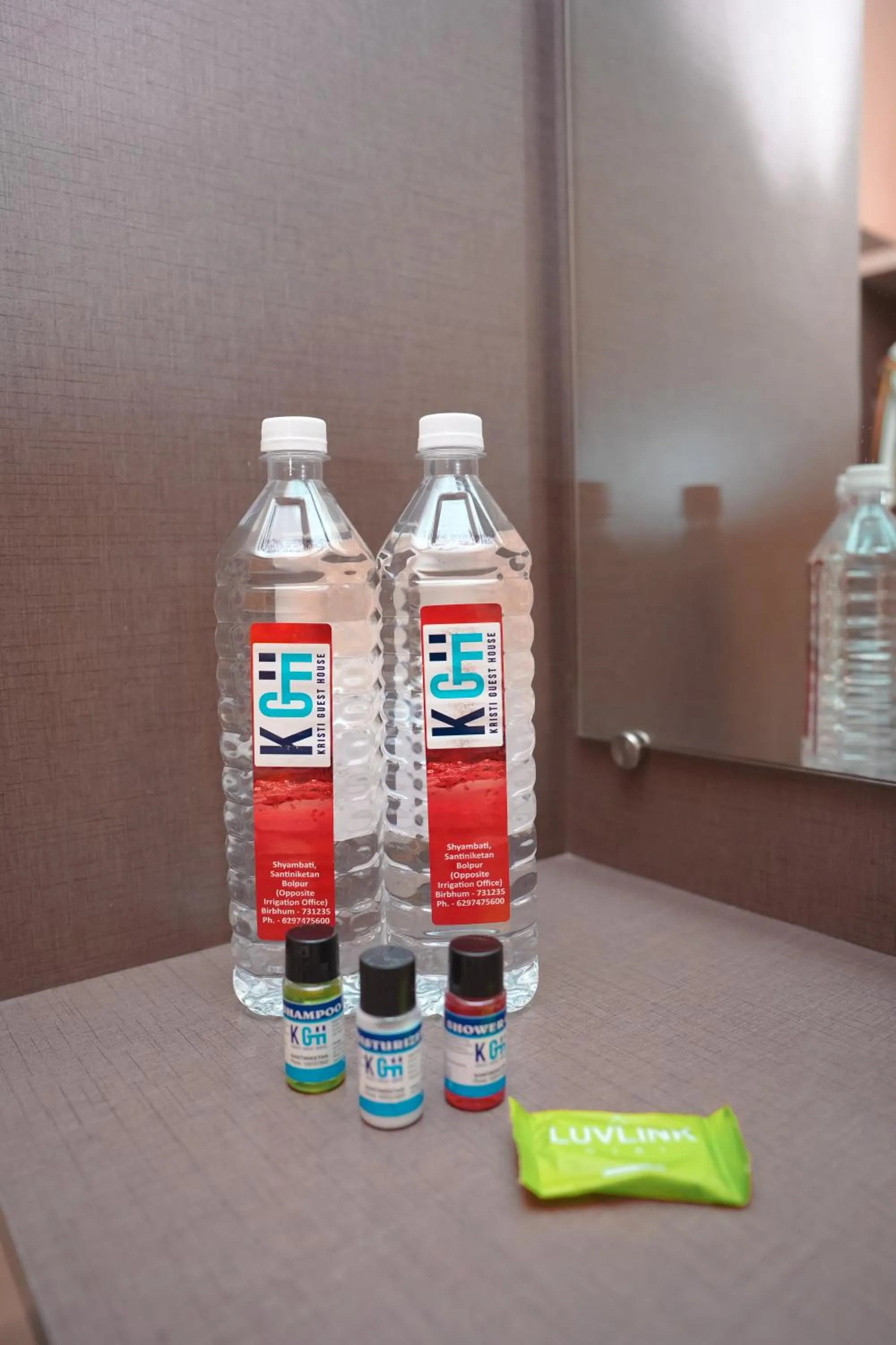 Area and facilities in Kristi Guest House, Shantiniketan