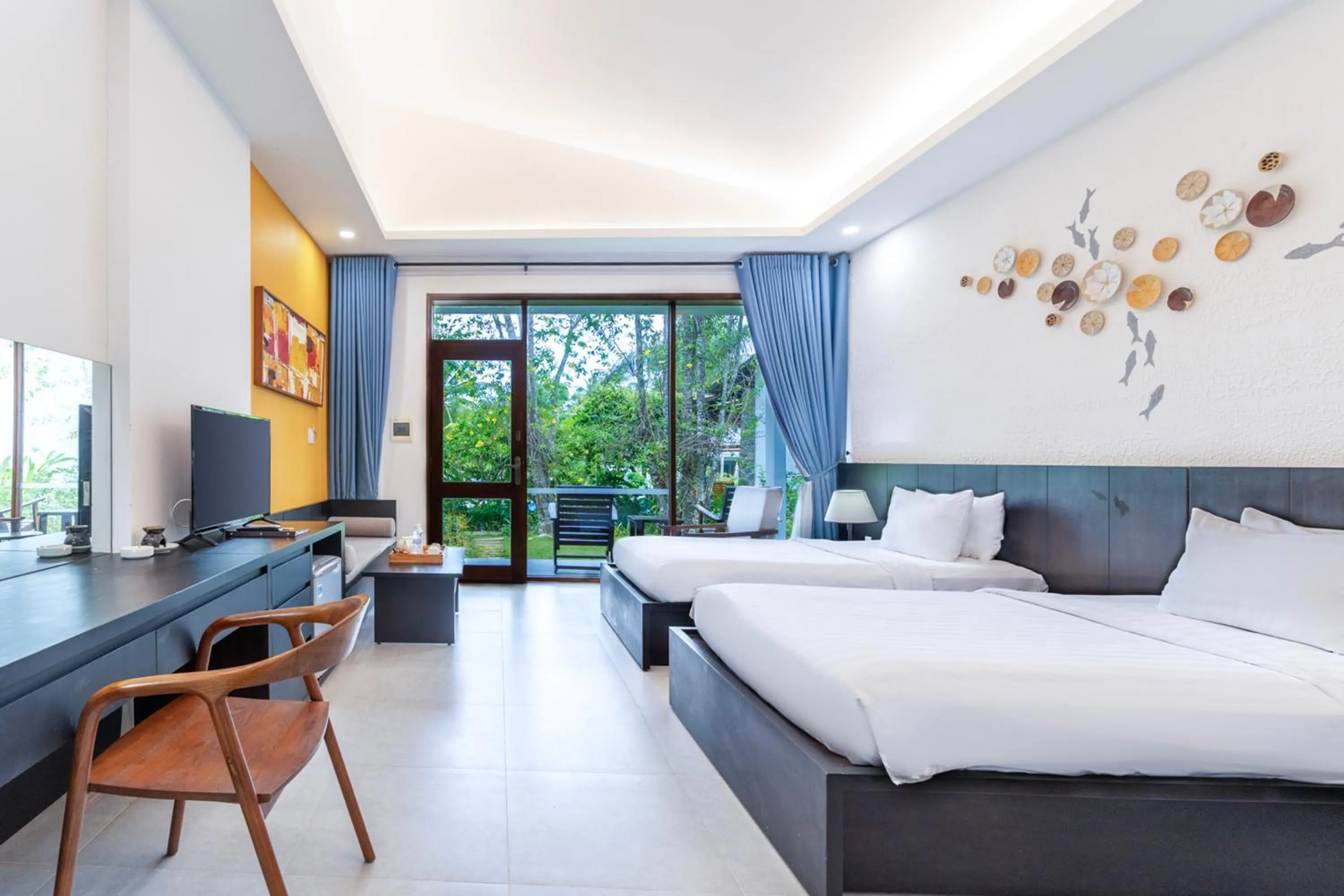 Photo of the whole room, Bed in Kingo Retreat Resort