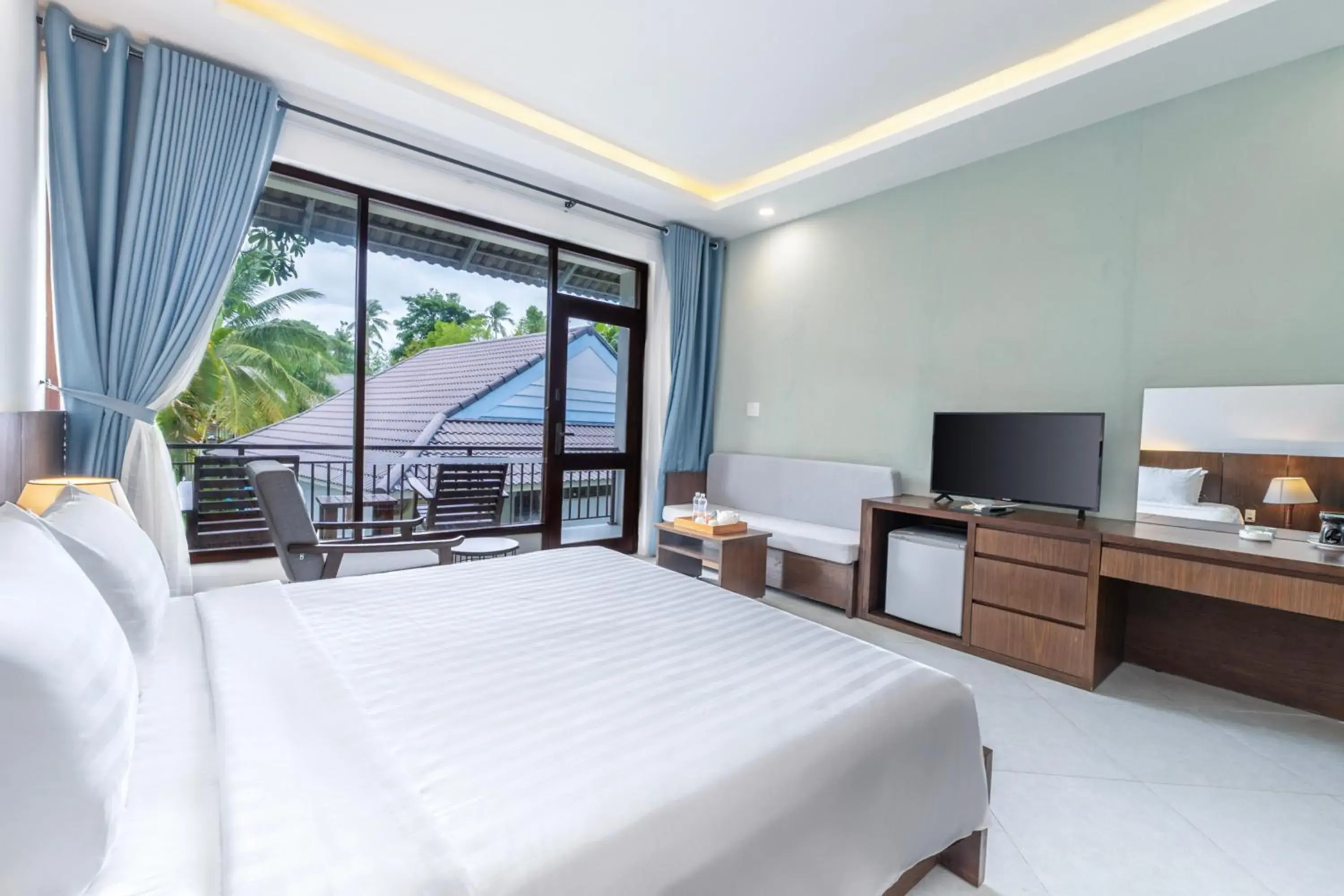 Photo of the whole room, Bed in Kingo Retreat Resort Photo of the whole room, Bed in Kingo Retreat Resort