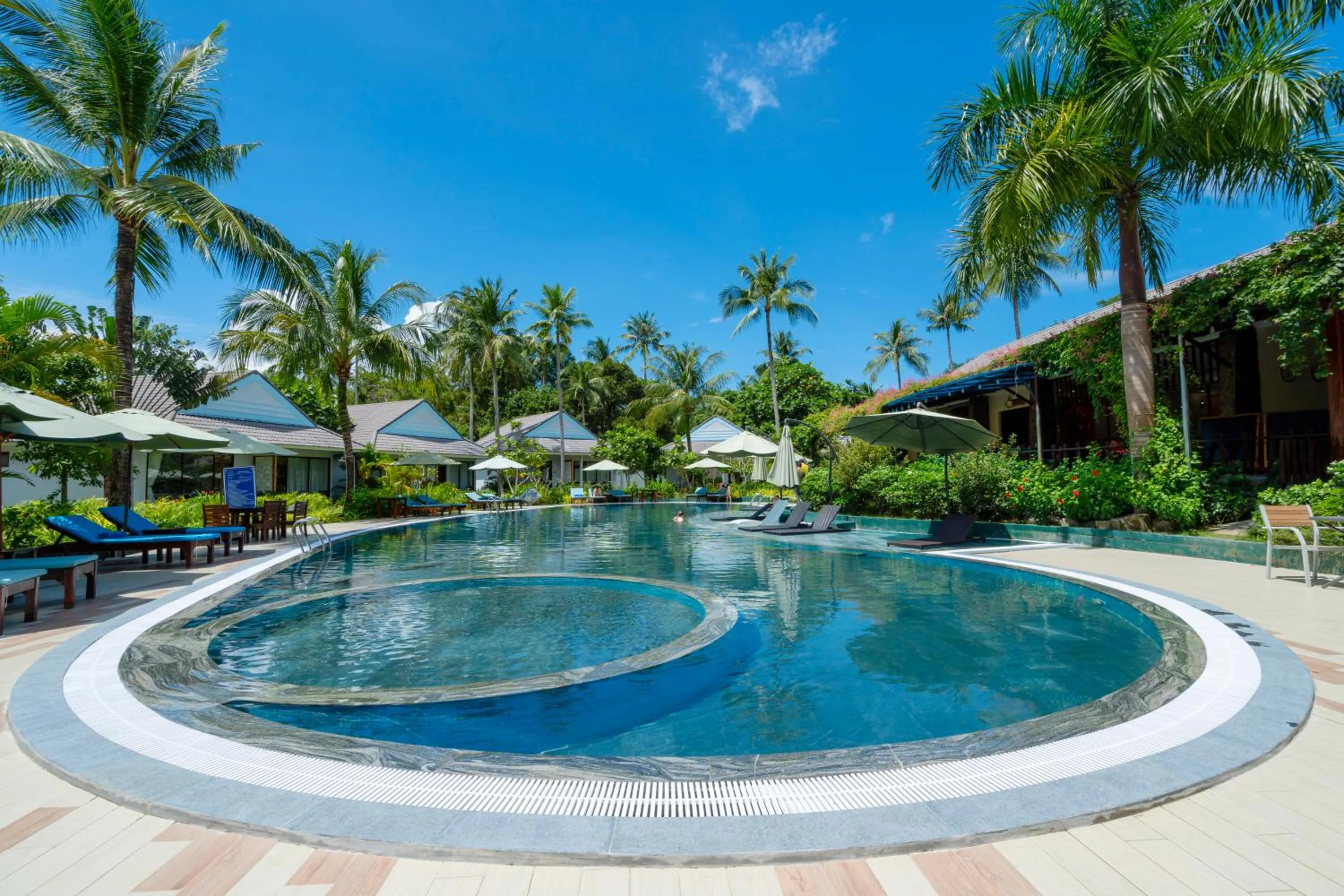 Spring in Kingo Retreat Resort