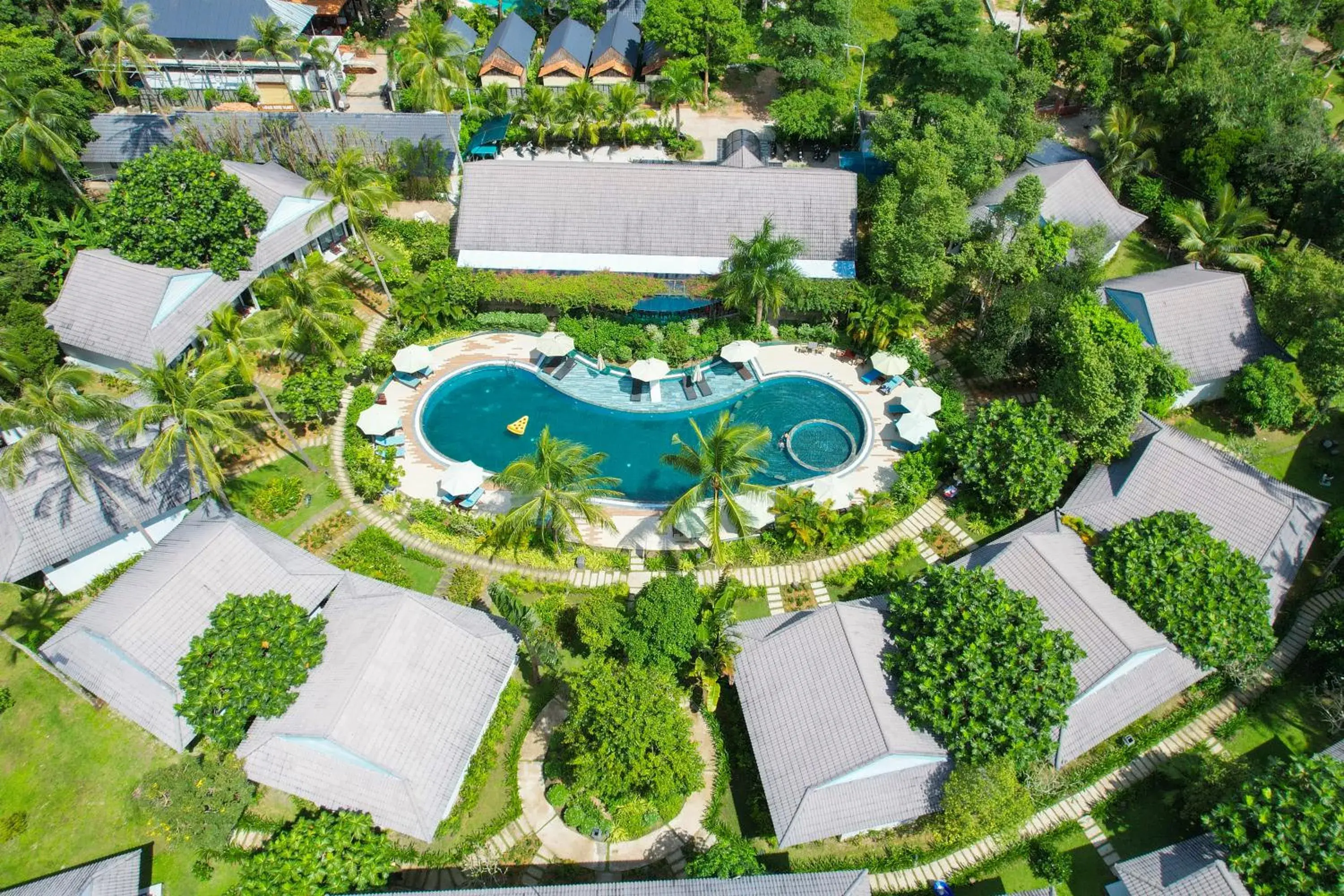 Property building in Kingo Retreat Resort Property building in Kingo Retreat Resort